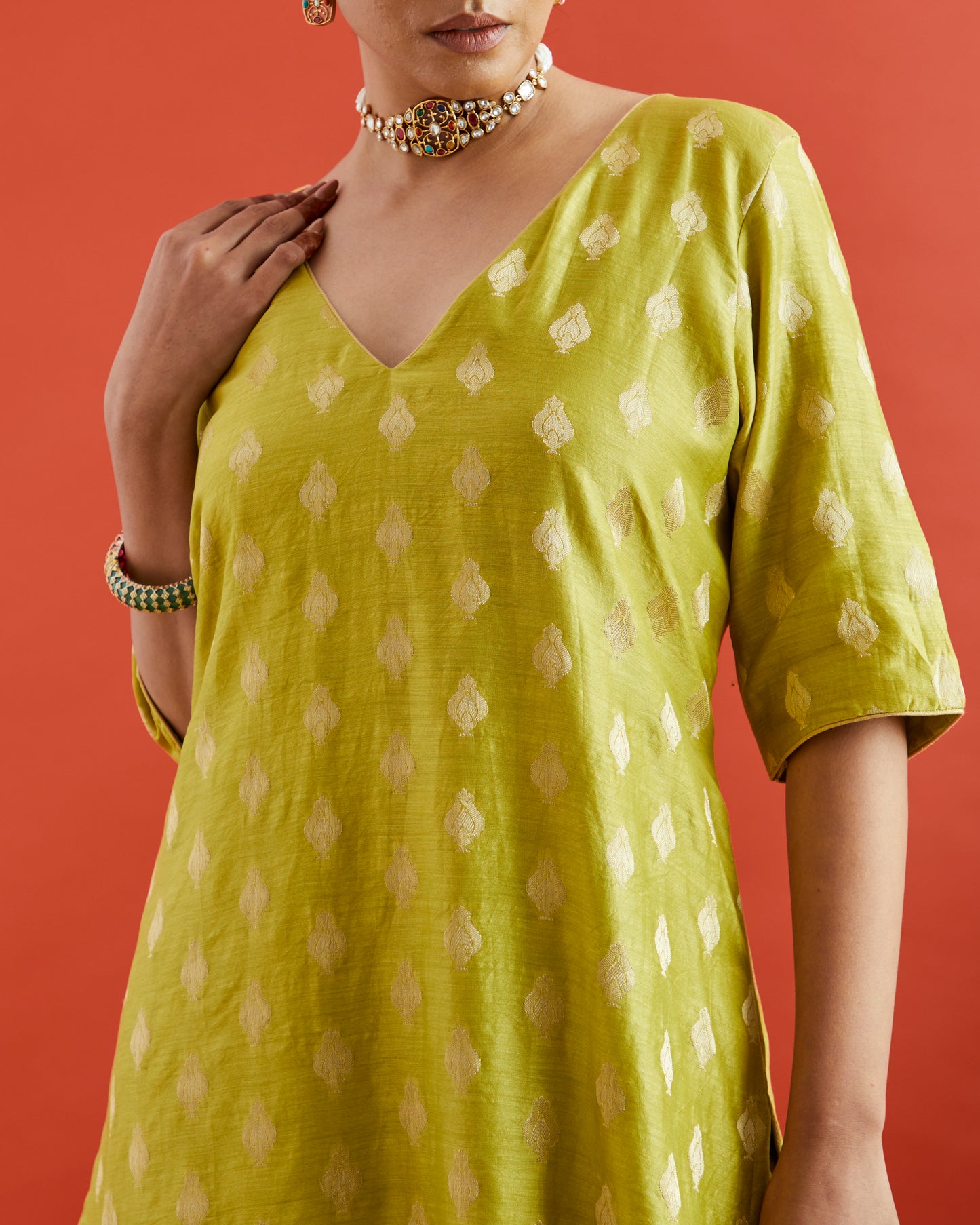 Green Pure Chanderi Paan Zari Buta Kurta - With Elbow Sleeves
