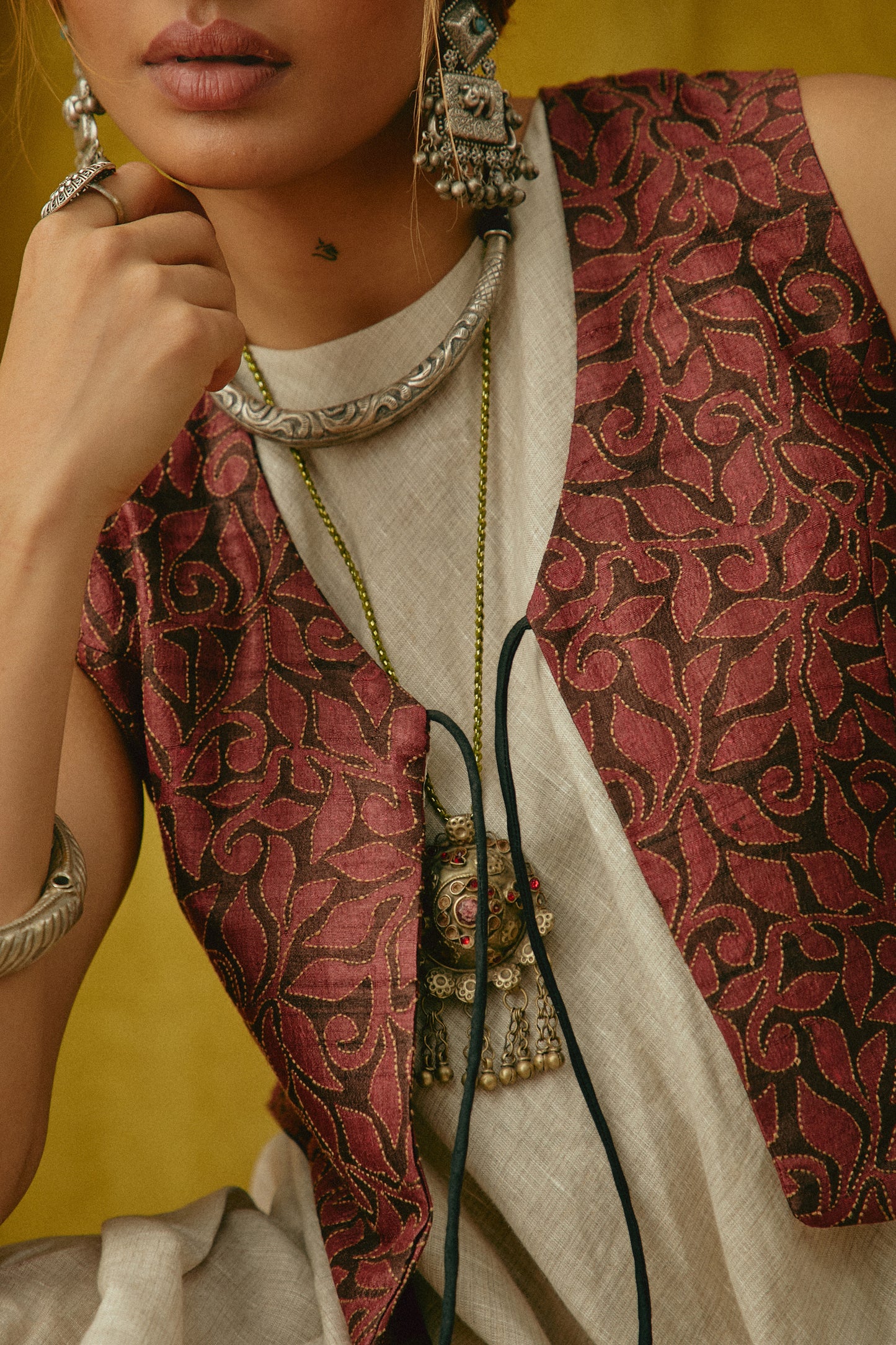 Reshmi Jaal Kantha waistcoat