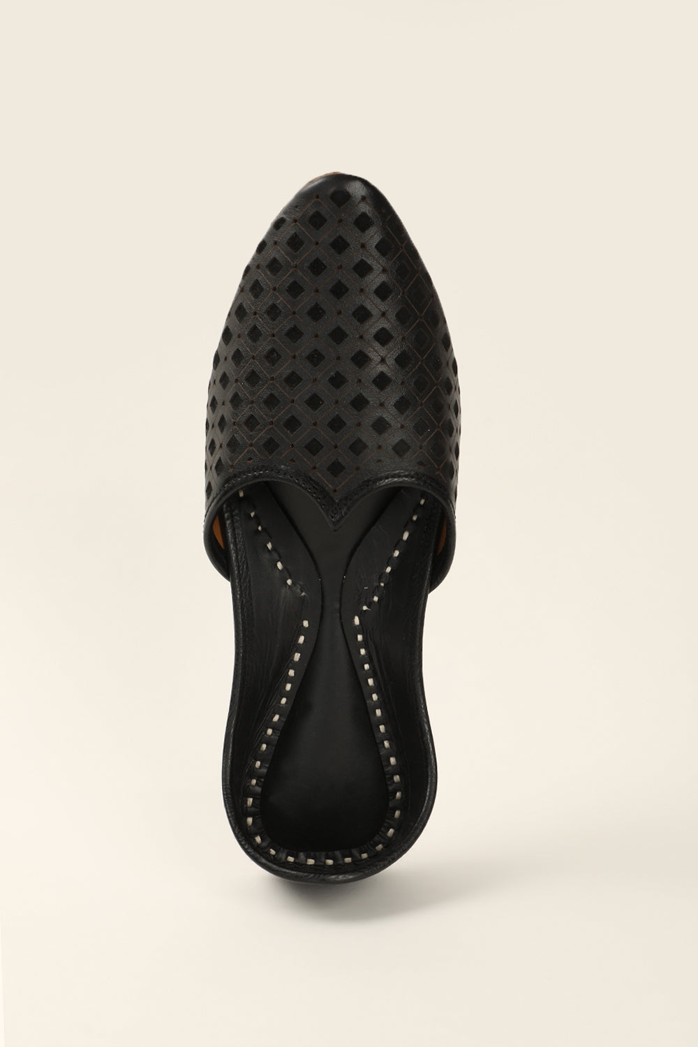 Choudhary Black Juttis