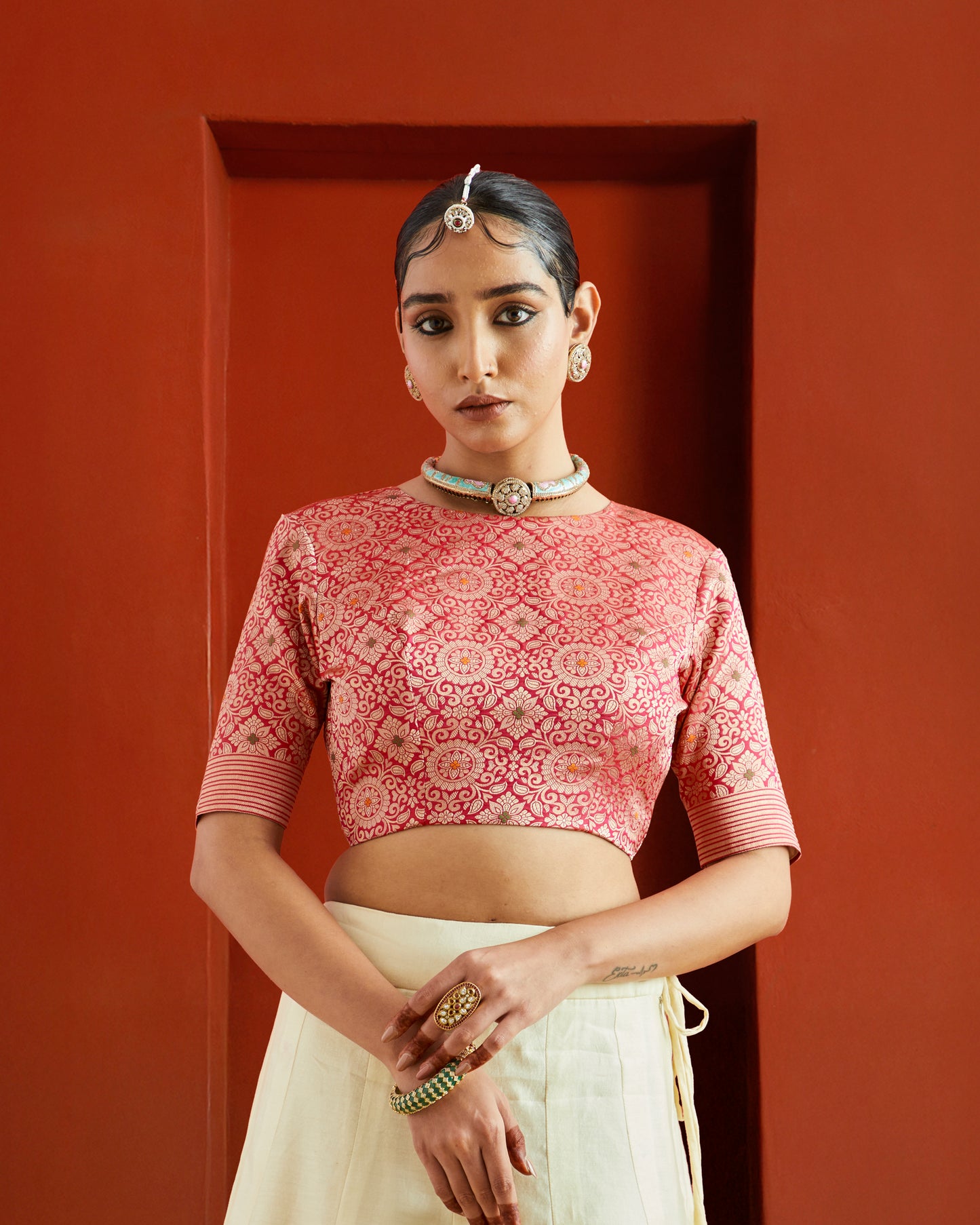 Pink & Gold Geometric Brocade Round Neck  Saree Blouse