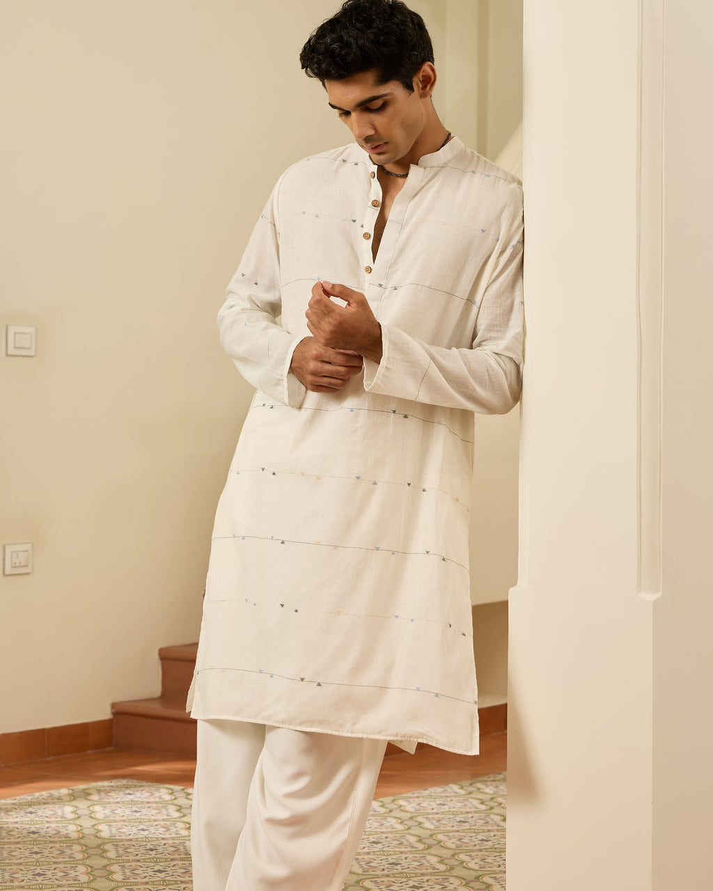Sada Tribhuj Jamdani Kurta
