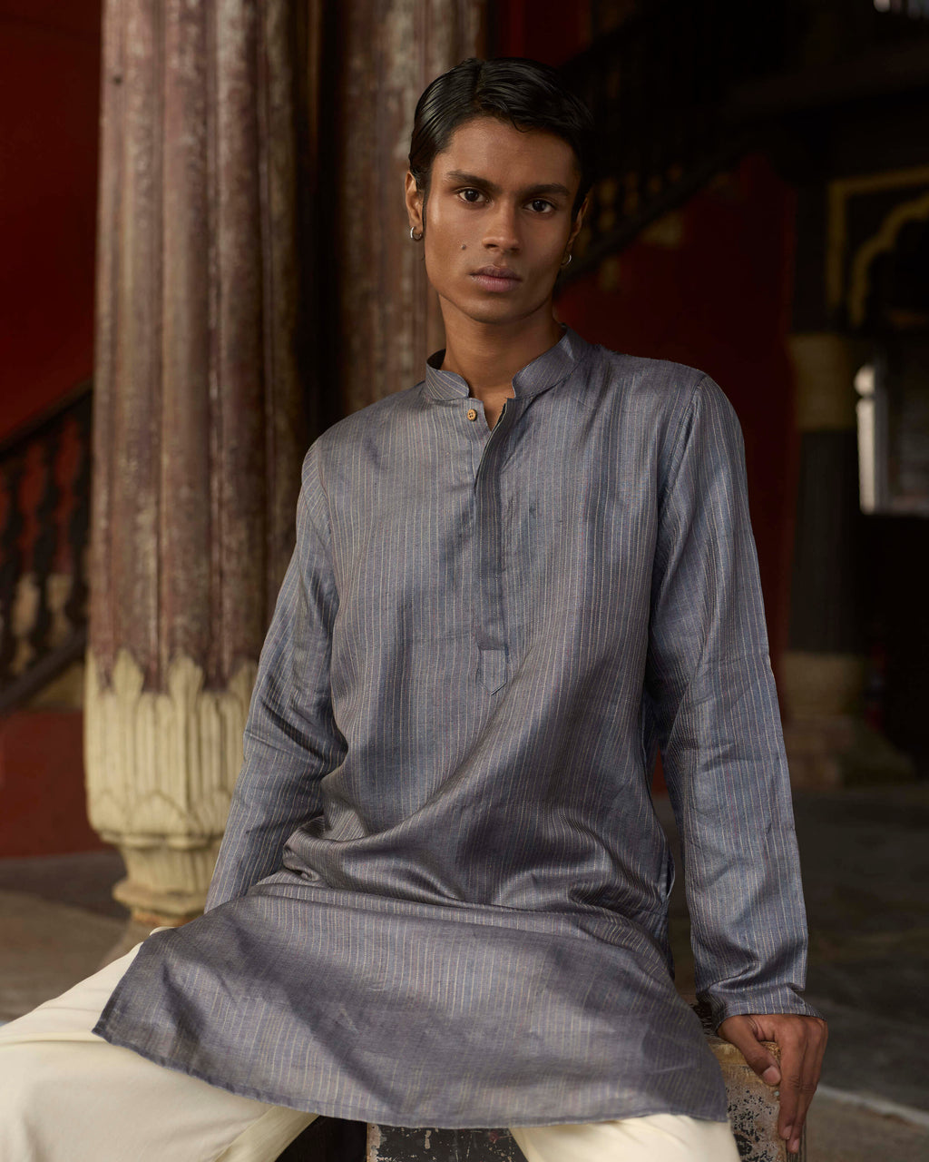 Saleti Lakeer - Kurta