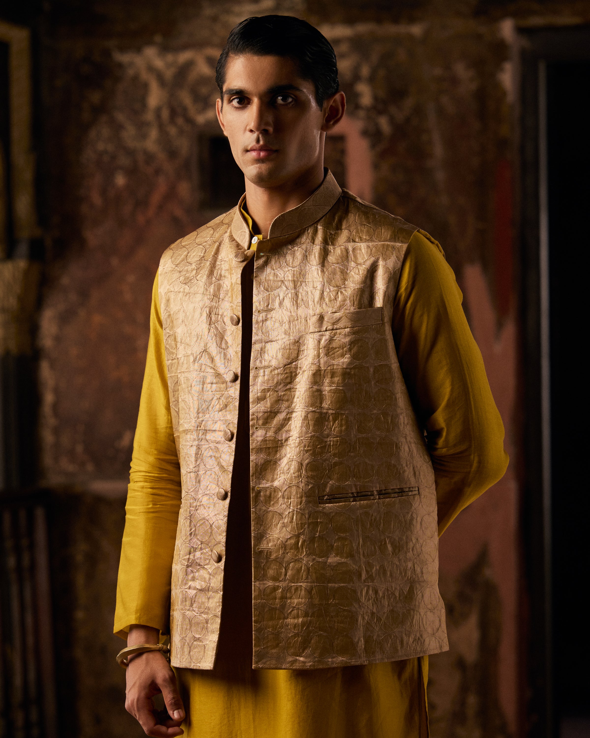 Silver Pure Tissue Brocade Circular Motif Bandi- Yellow Hue