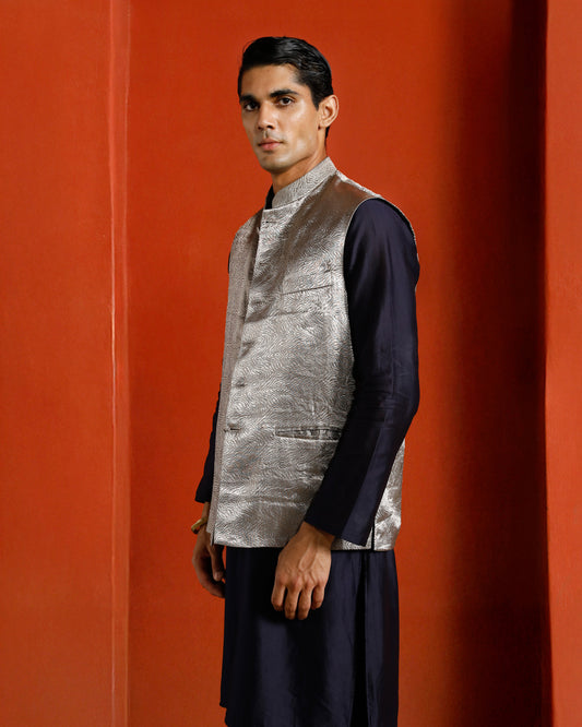 Silver Pure Tissue Brocade Skin Motif Bandi- Black Hue