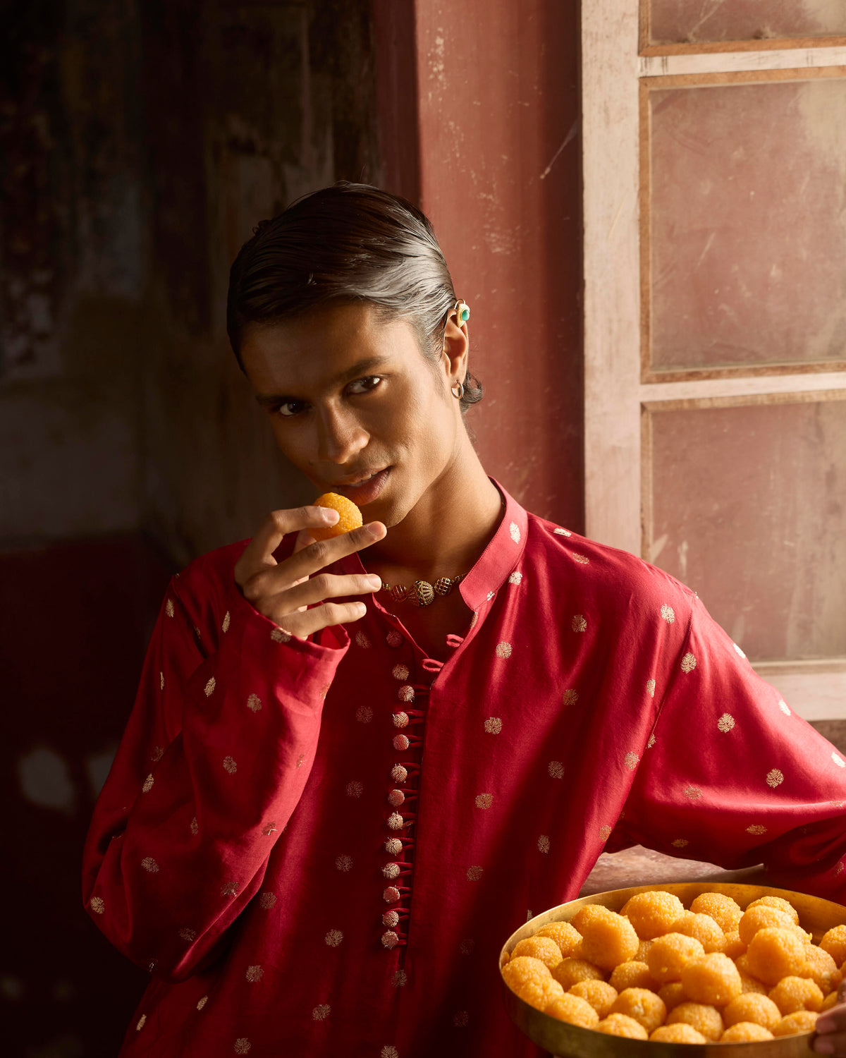 Manuhaar Red Buta Chanderi Kurta