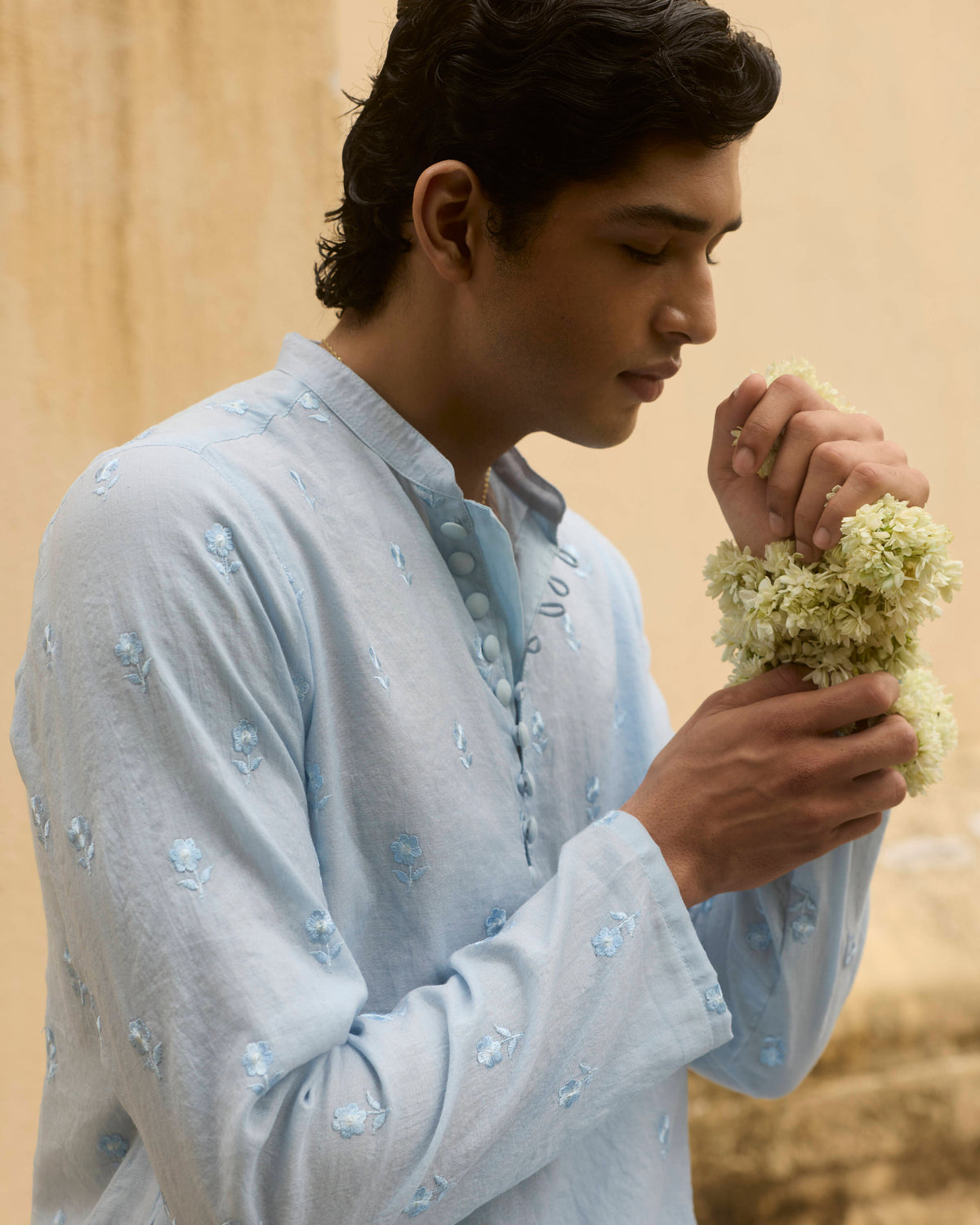 Halko Neelo- Short kurta