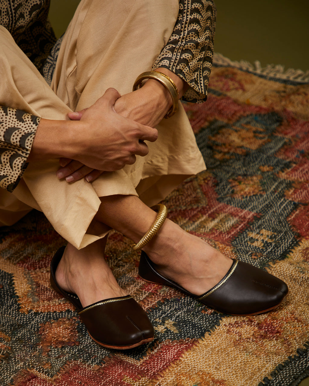 Singh Brown Juttis