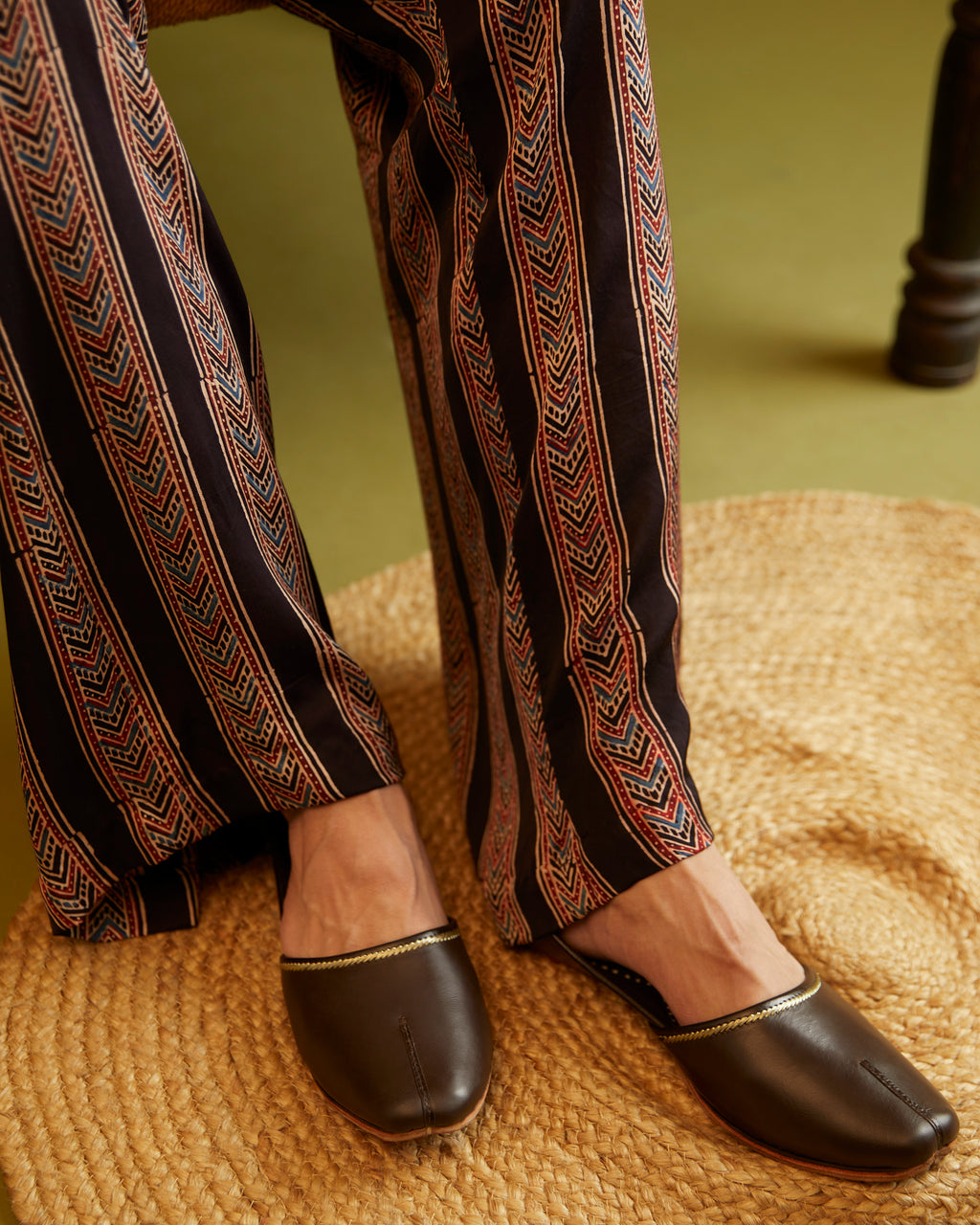 Singh Brown Juttis