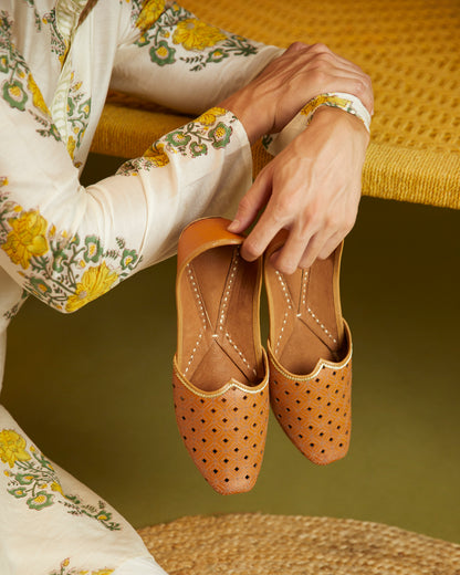 Choudhary Brown Juttis