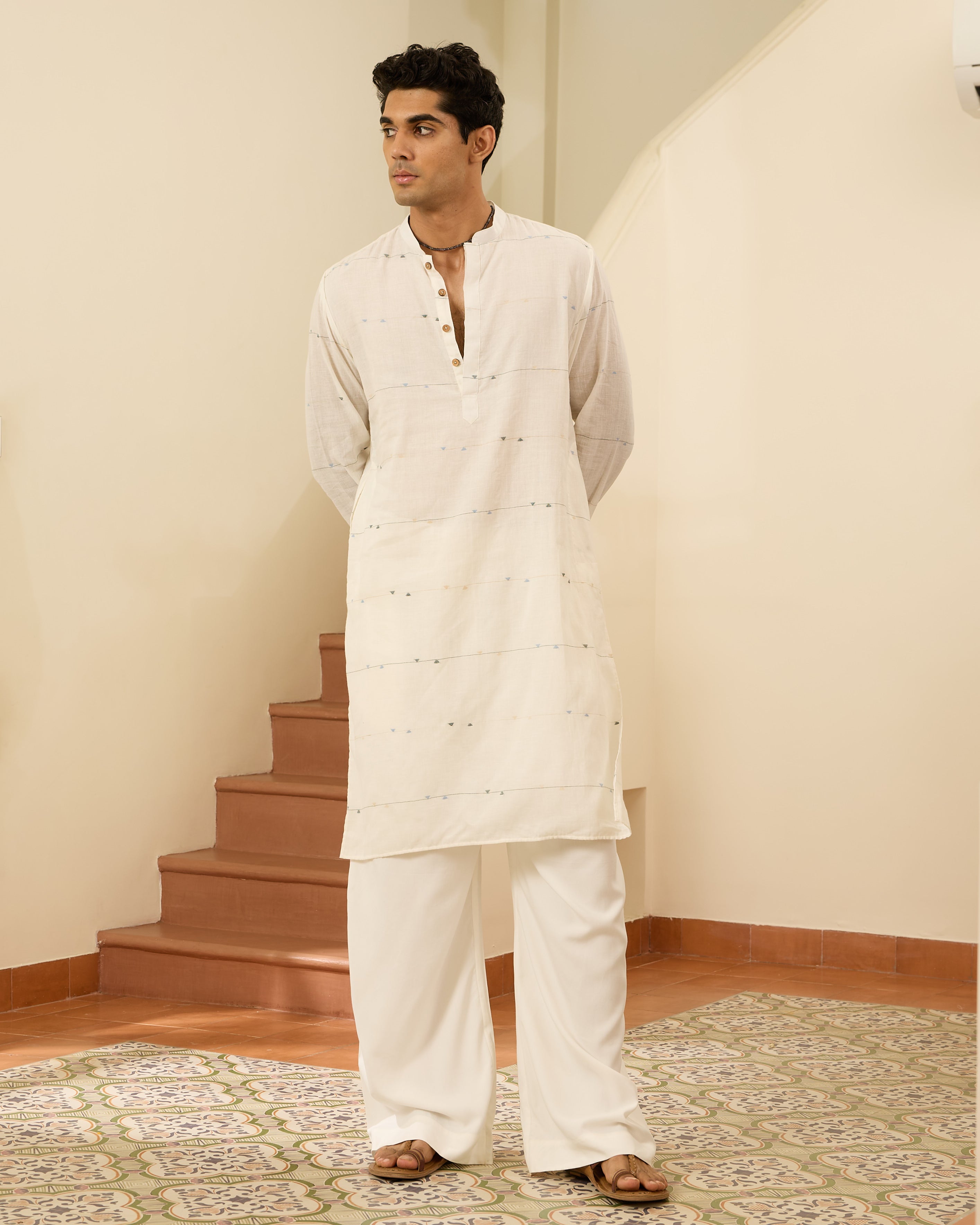 Sada Tribhuj Jamdani Kurta