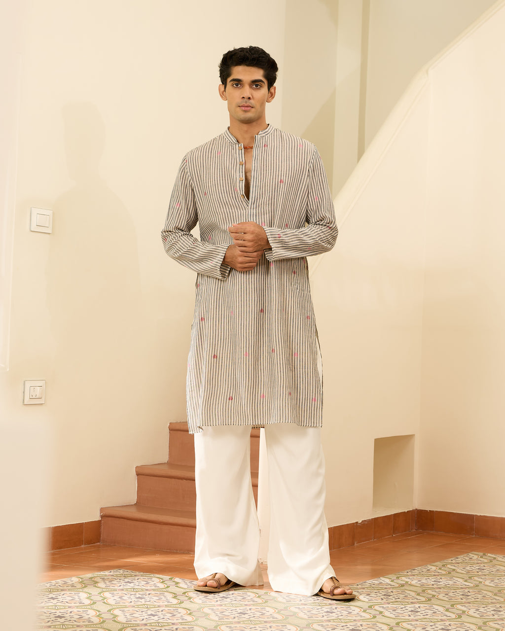 Rekha Phul Jamdani Kurta