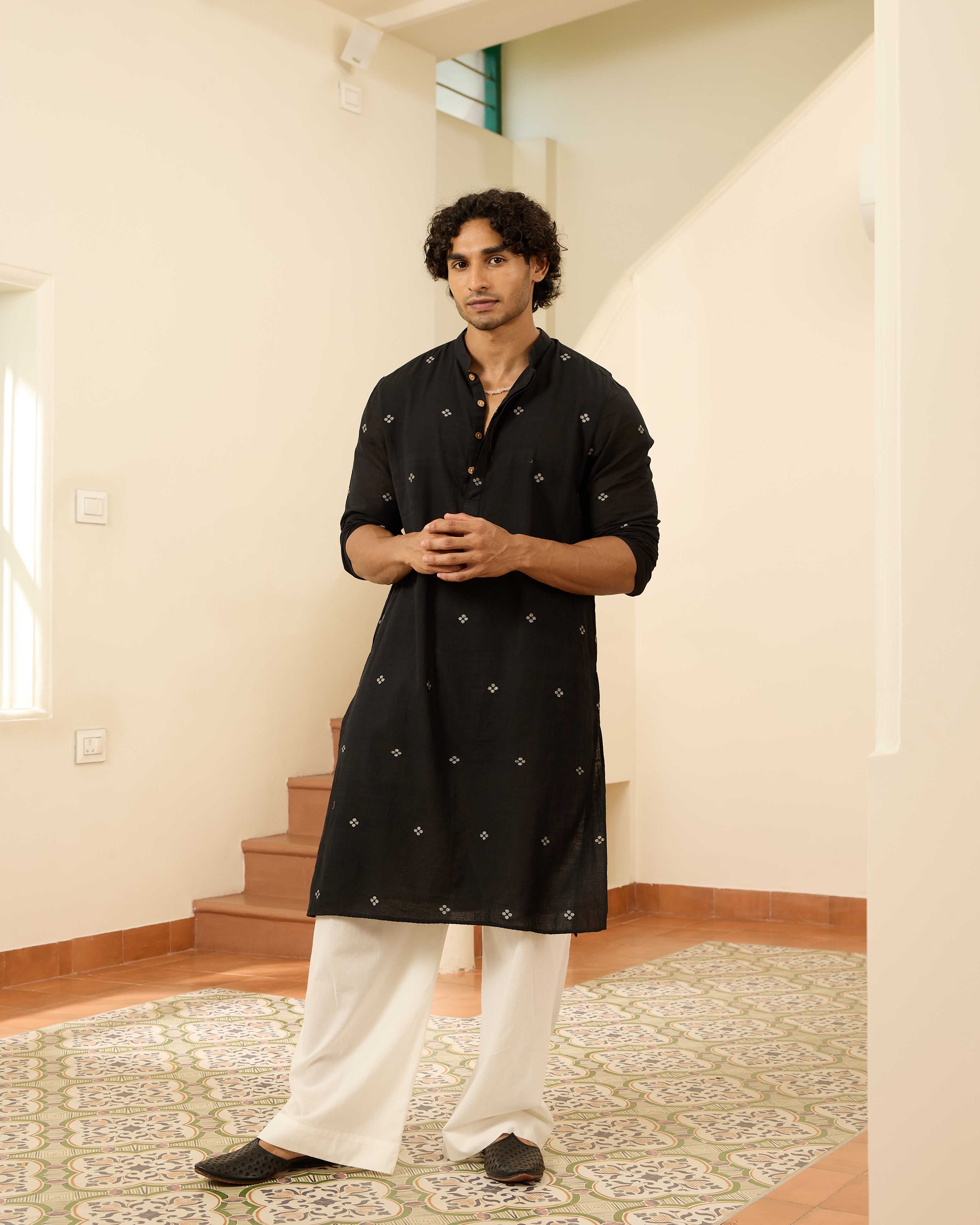 Kalo Phul Jamdani Kurta