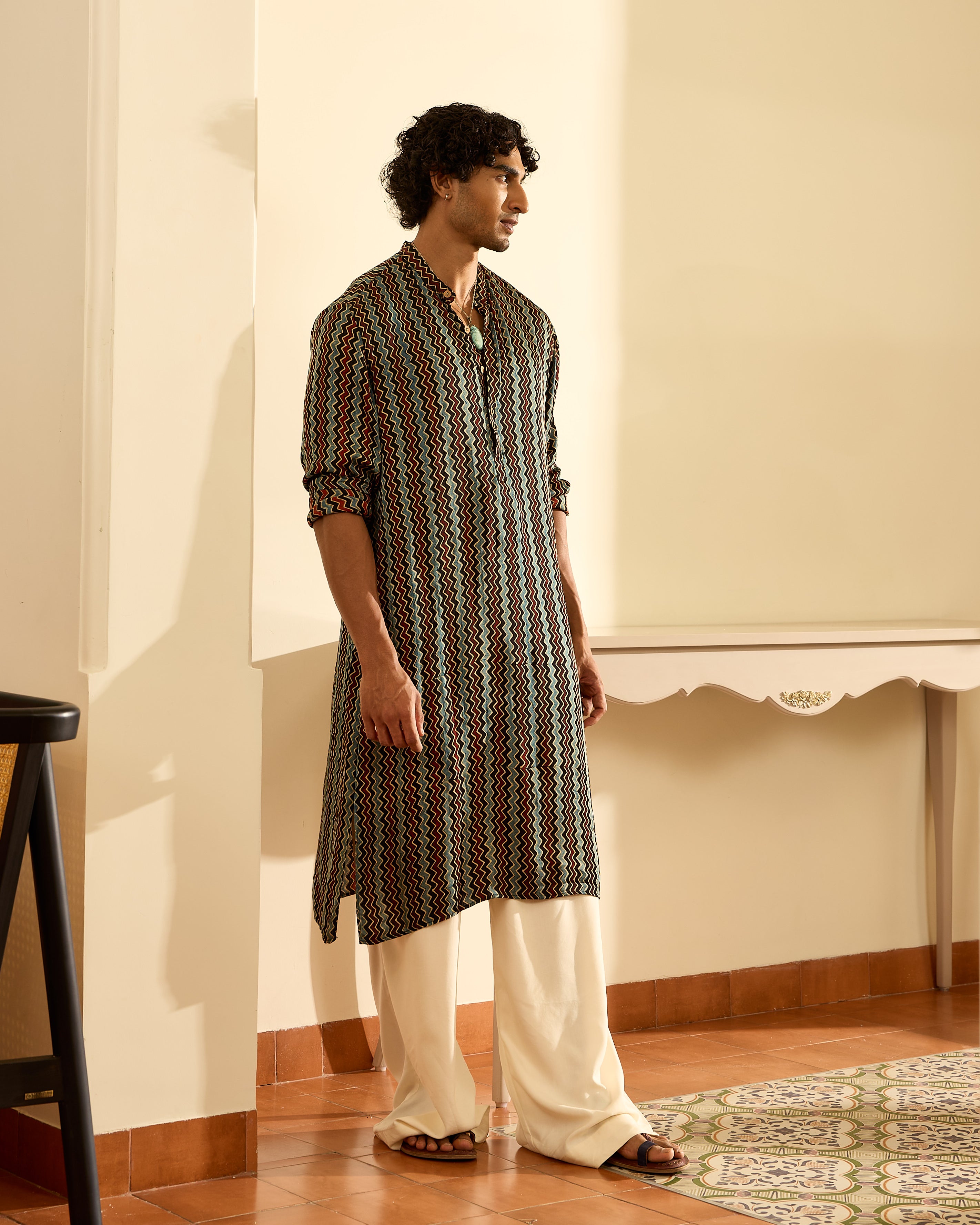 Mizan Ajrakh Kurta