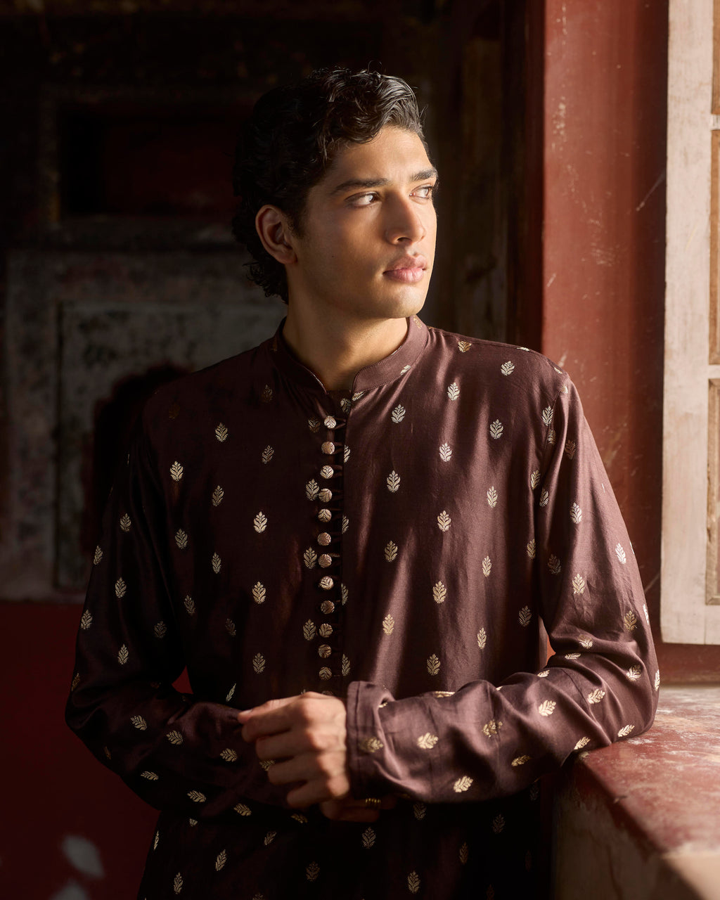 Manuhaar Dark Brown Buta Chanderi Kurta