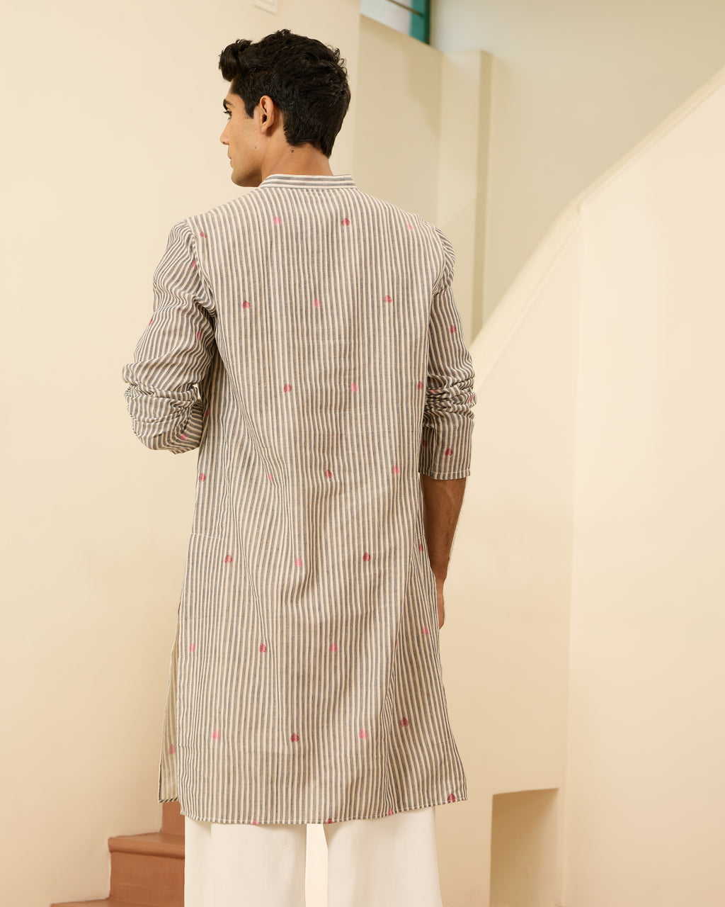 Rekha Phul Jamdani Kurta