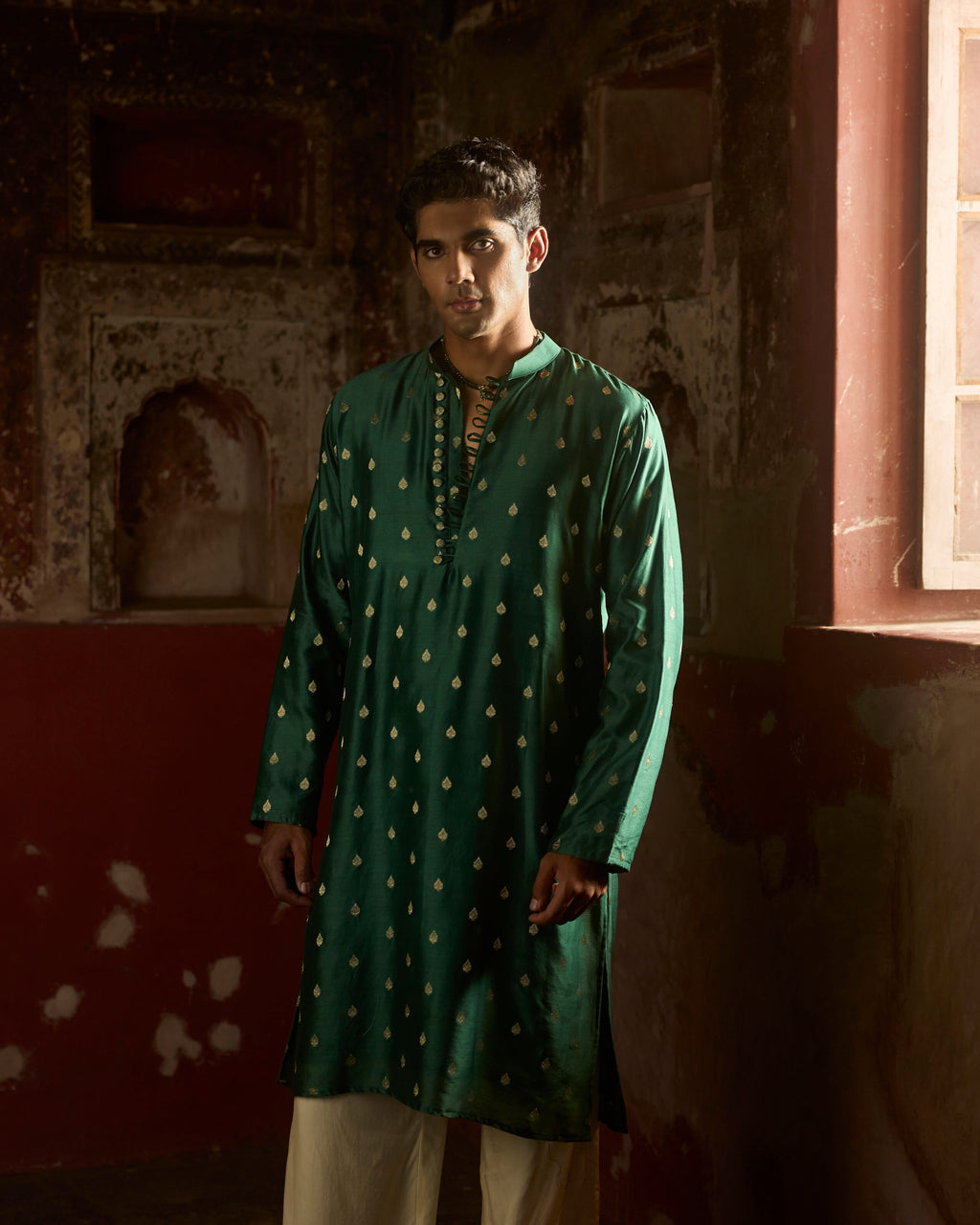 Manuhaar Bottle Green Buta Chanderi Kurta