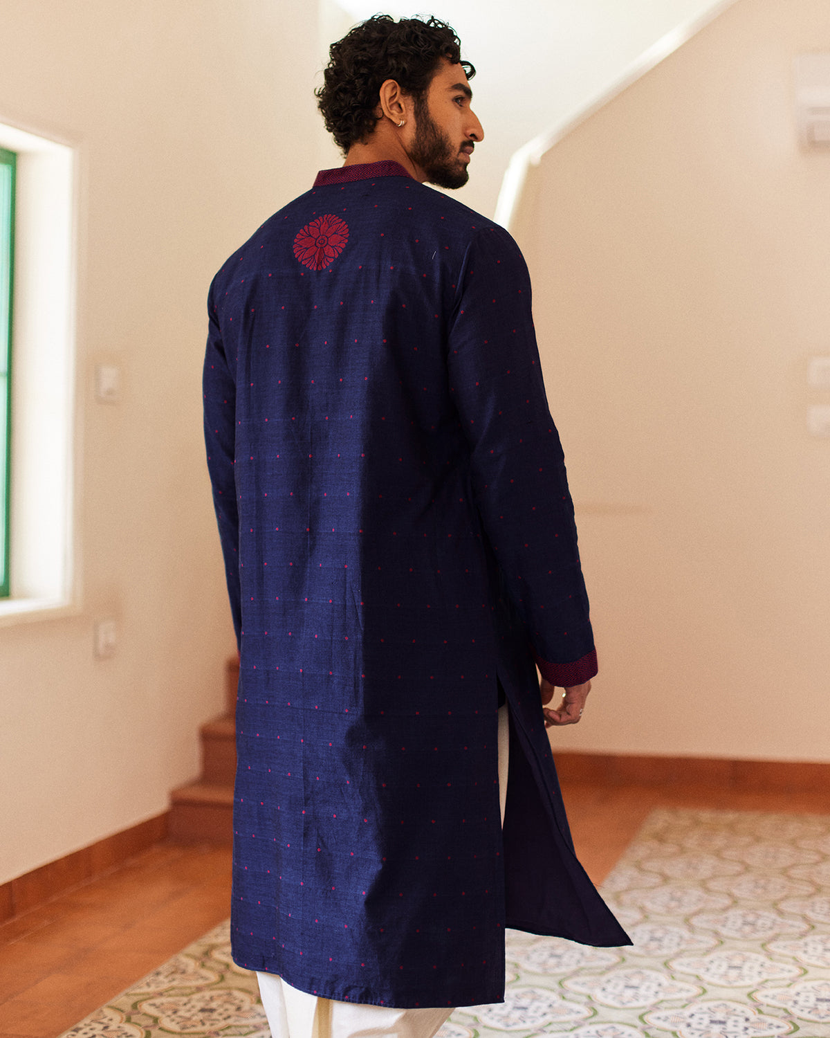 Laal Bel Garo Beguni Jamdani
