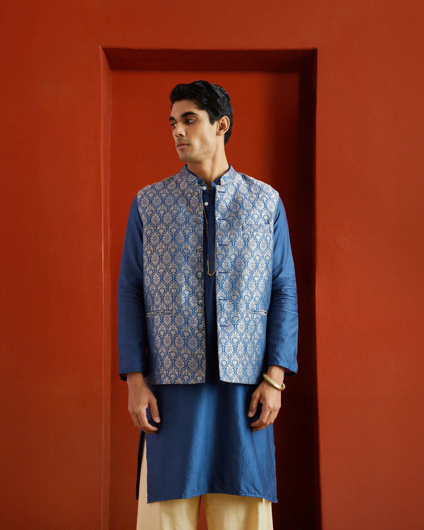 Blue Pure Katan Silk Brocade Floral Motif Bandi- Blue Hue