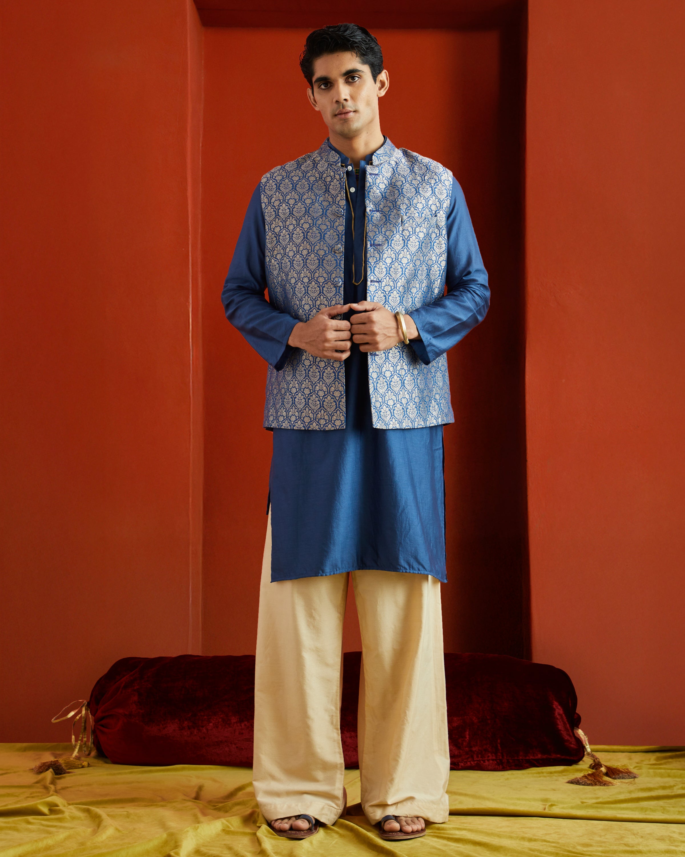 Blue Pure Katan Silk Brocade Floral Motif Bandi- Blue Hue