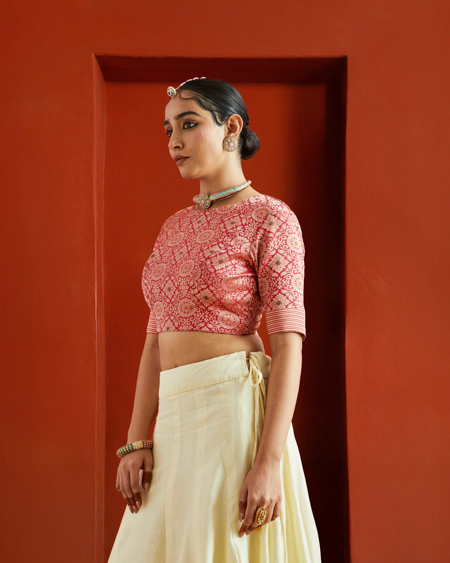 Pink & Gold Geometric Brocade Round Neck  Saree Blouse