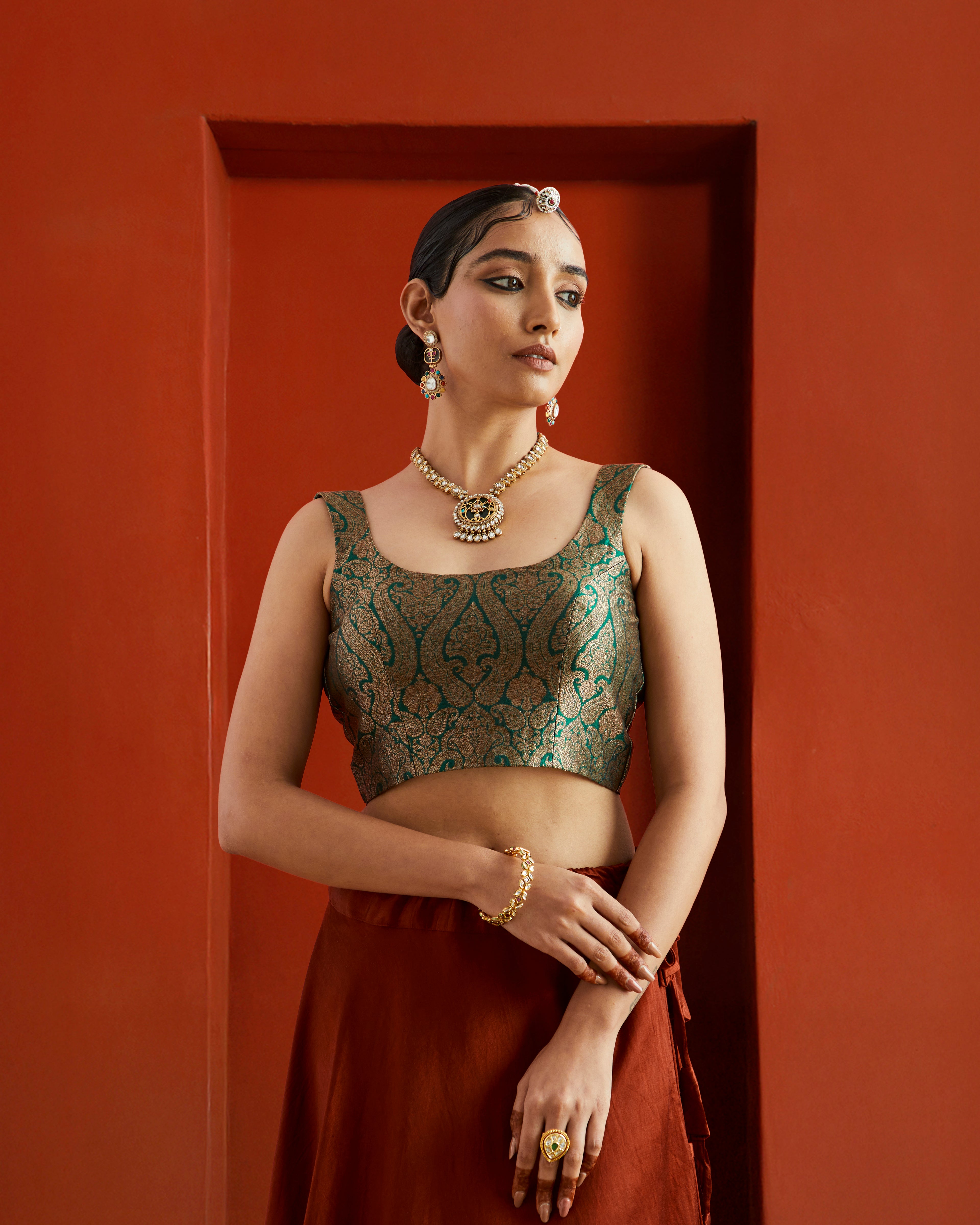 Green & Gold Paisley Brocade Sleeveless Saree Blouse