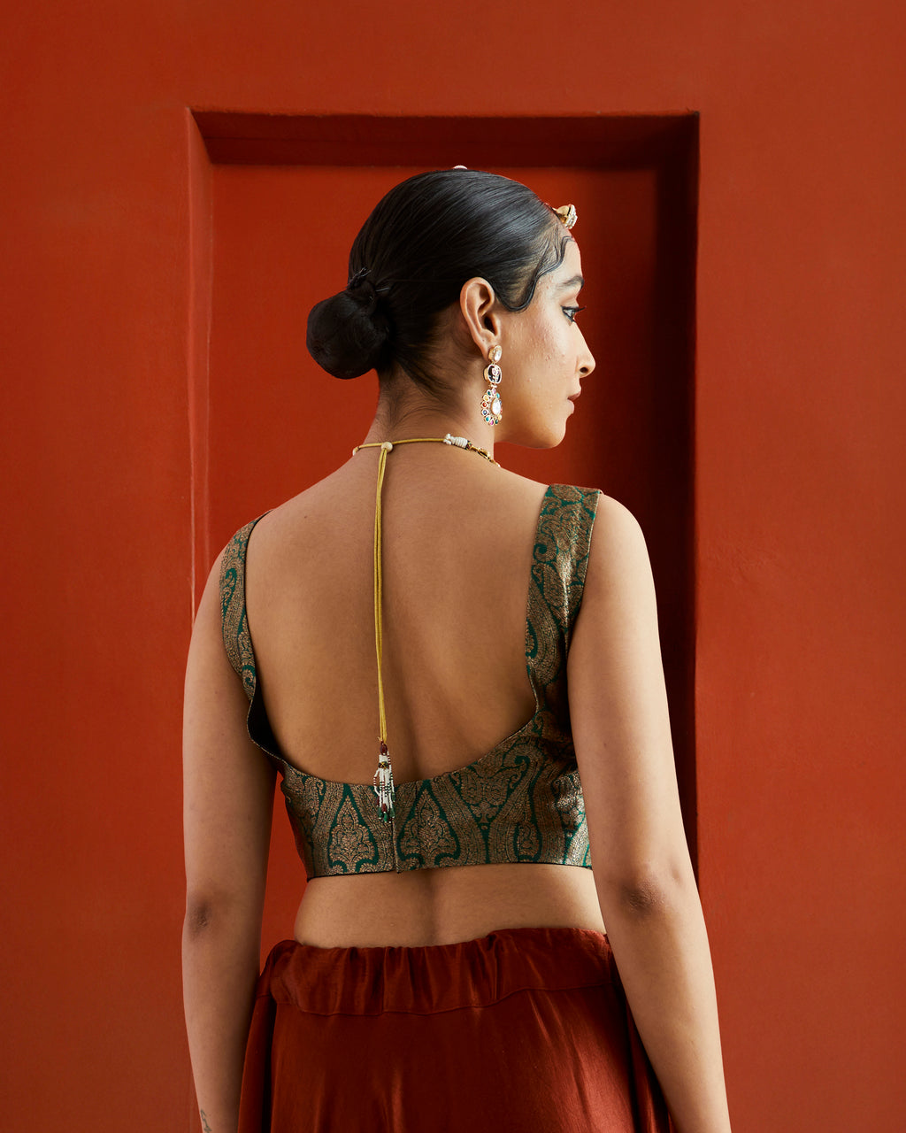 Green & Gold Paisley Brocade Sleeveless Saree Blouse