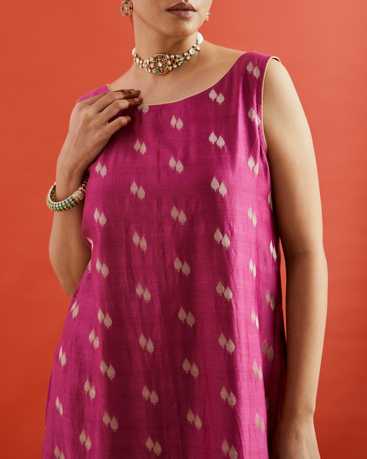 Pink Pure Chanderi Paan Zari Buta Kurta - Sleeveless