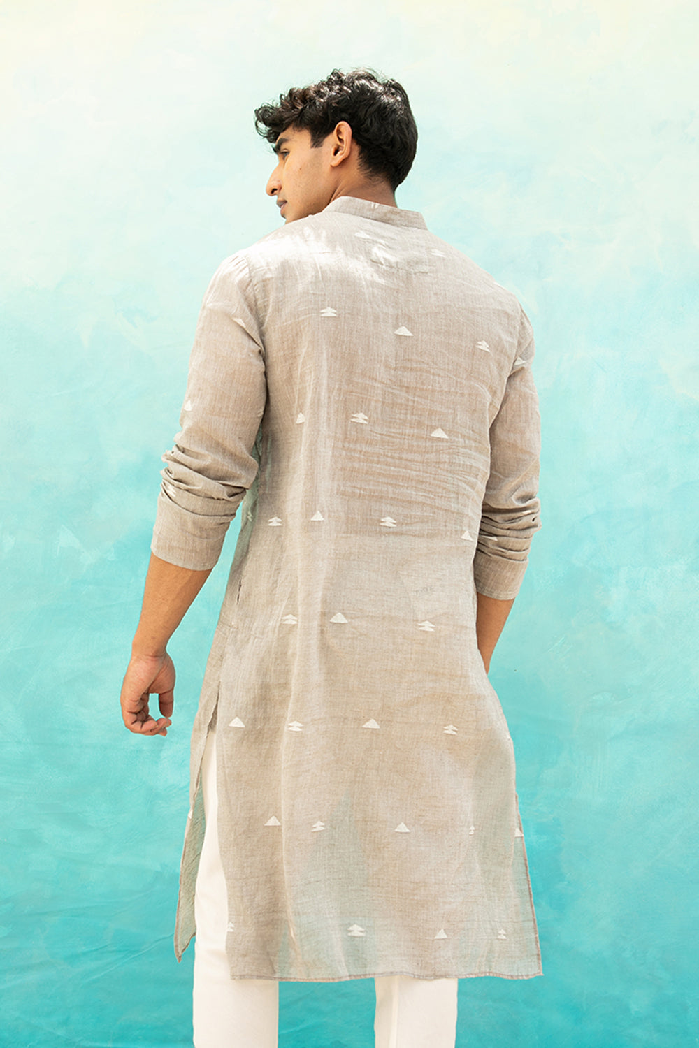 Qabila Kurta