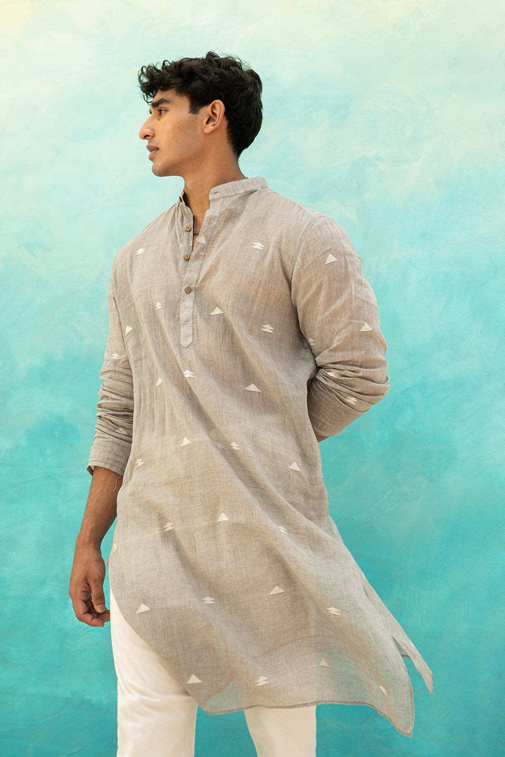 Qabila Kurta