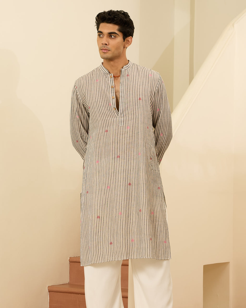Rekha Phul Jamdani Kurta