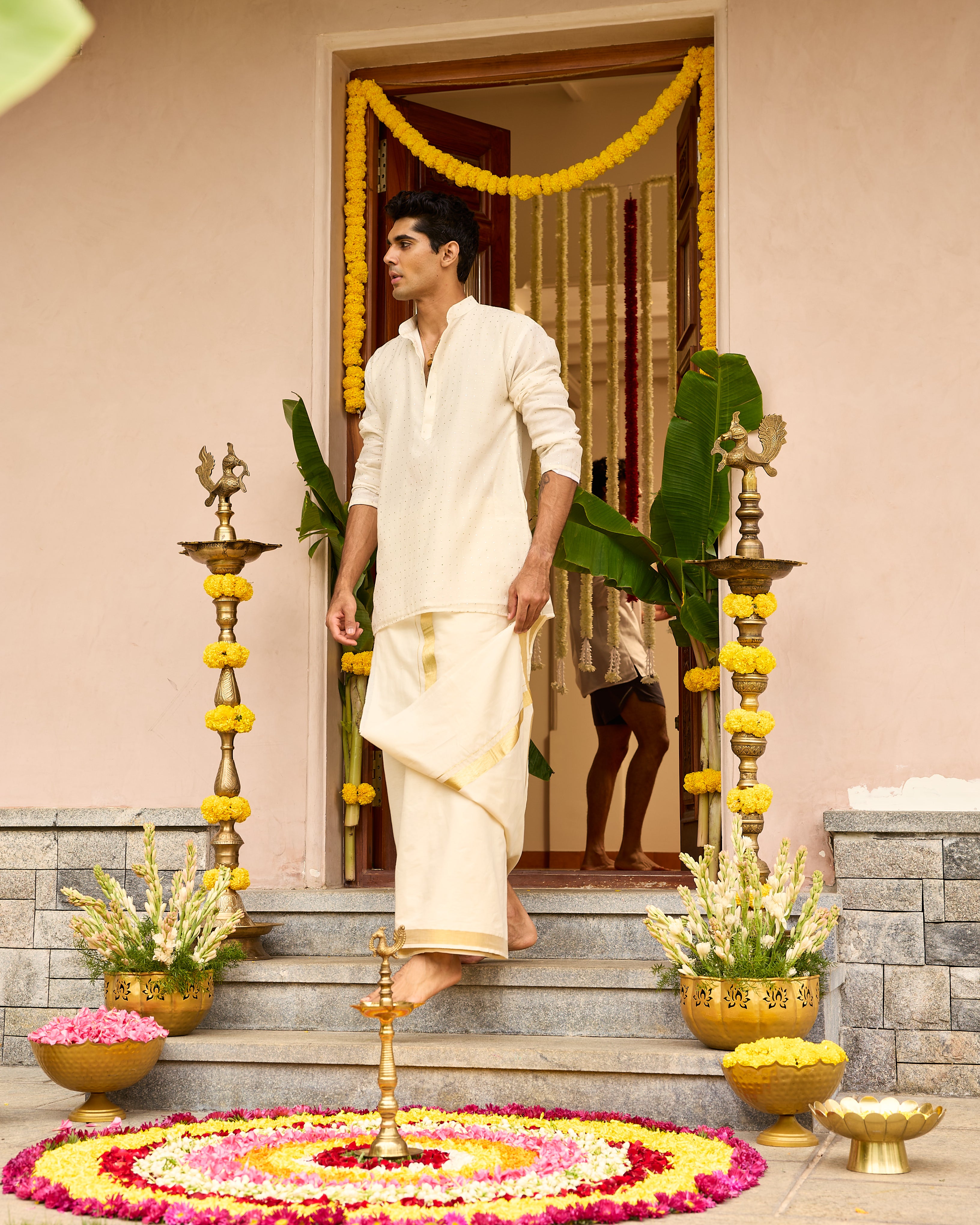 White Kamdani  Pure Chanderi Men's Short Kurta