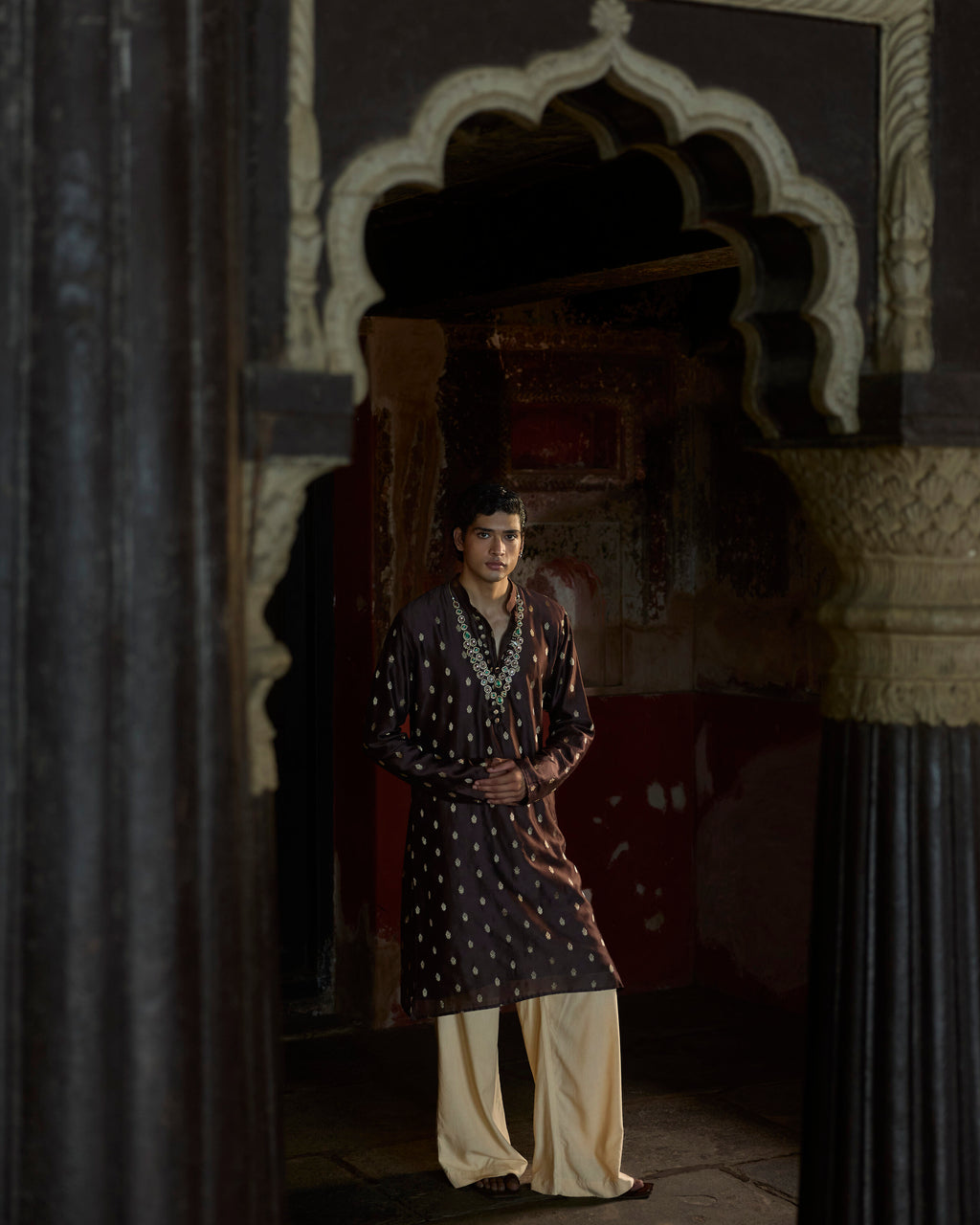 Manuhaar Dark Brown Buta Chanderi Kurta
