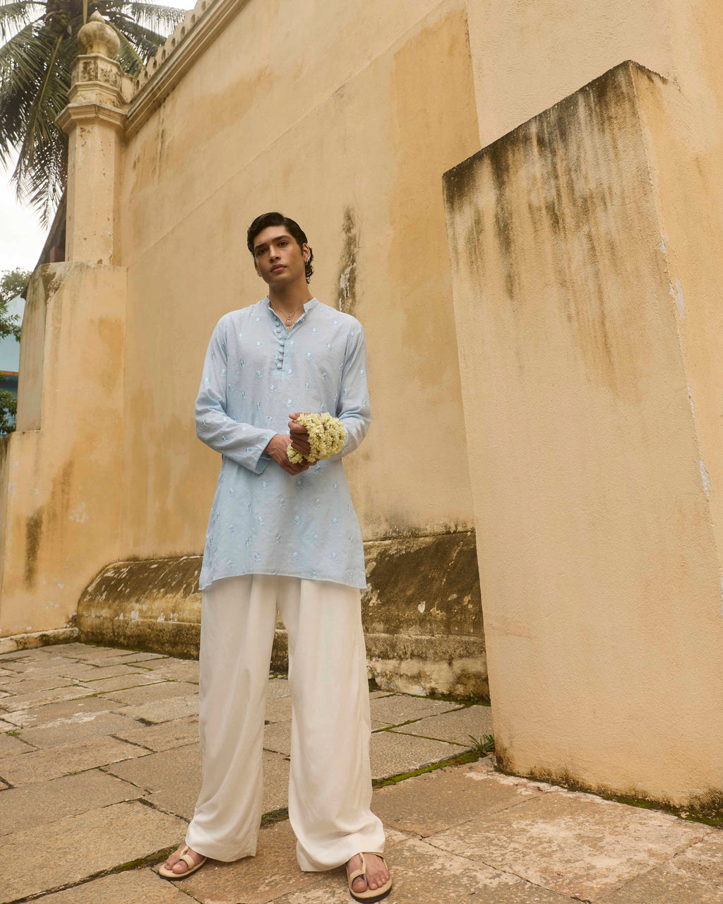 Halko Neelo- Short kurta