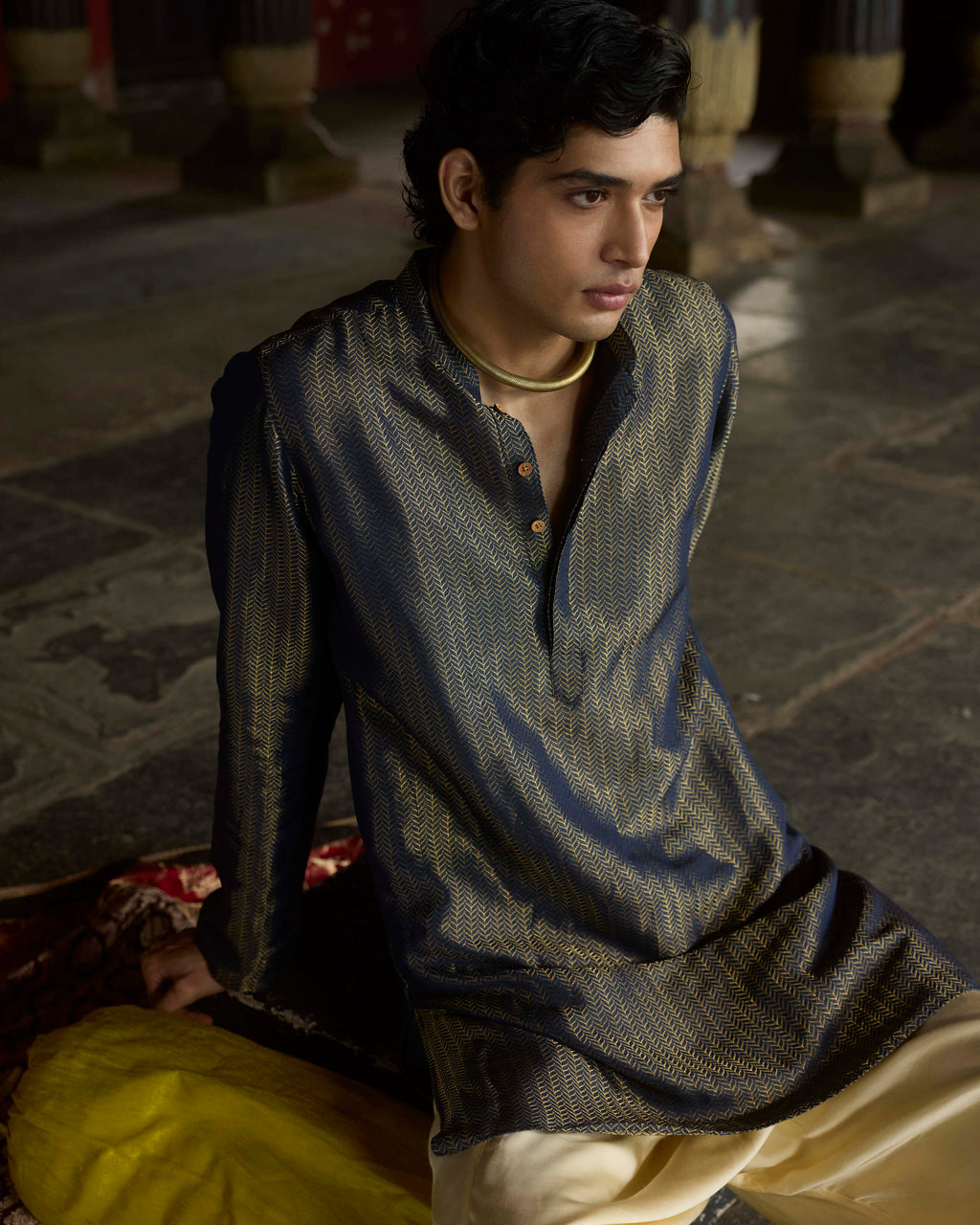 Banna Diali Neelo Kurta