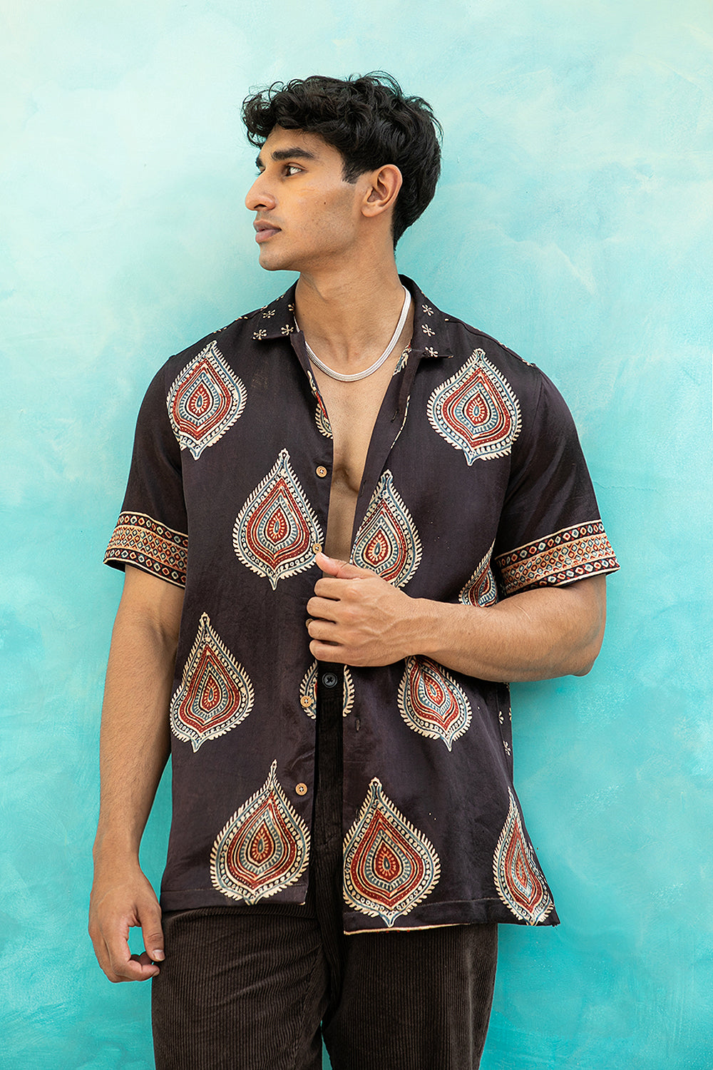 Mukhtalif Shirt