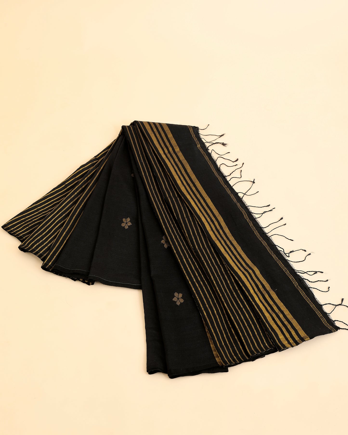 Mrinmoyee Black Saree