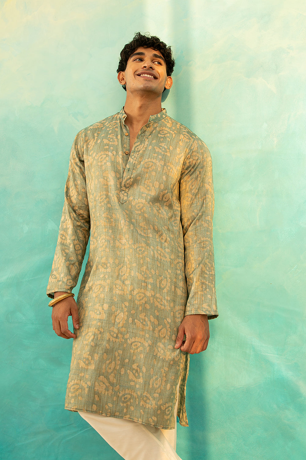 Amoort Kurta