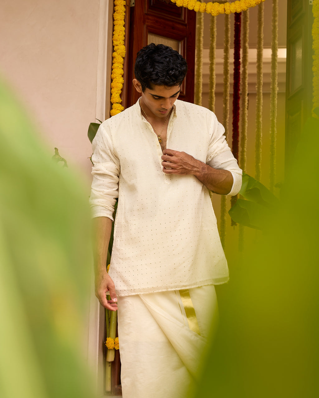 White Kamdani  Pure Chanderi Men's Short Kurta