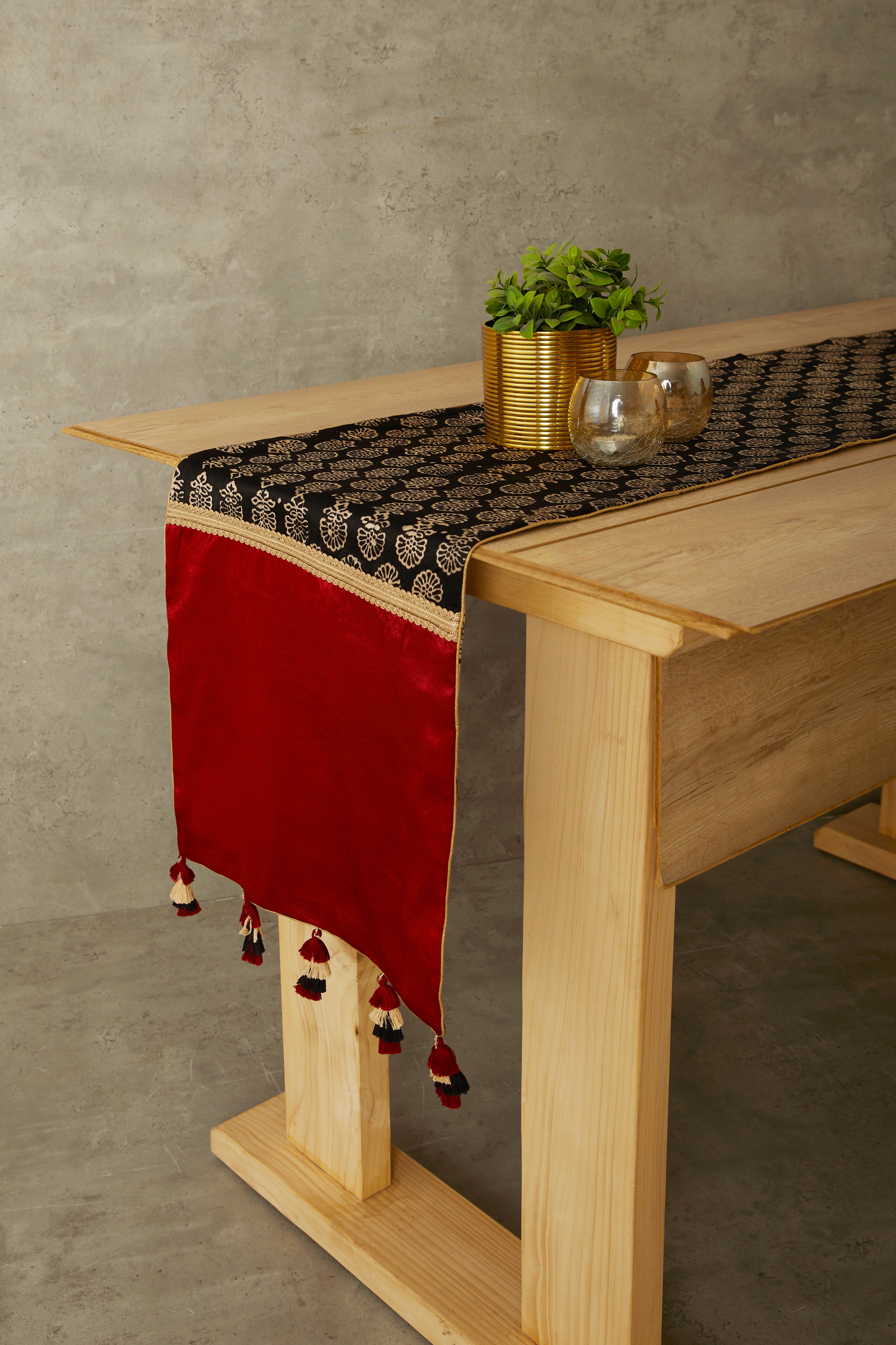 Saaj Ajrakh Table Runner