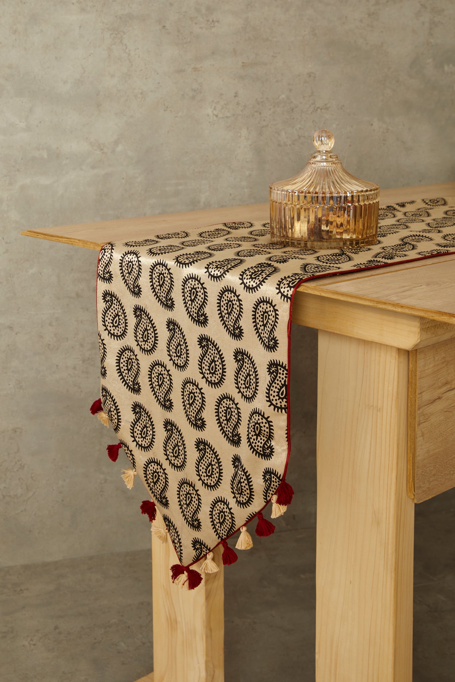 Vilom Ajrakh Table Runner