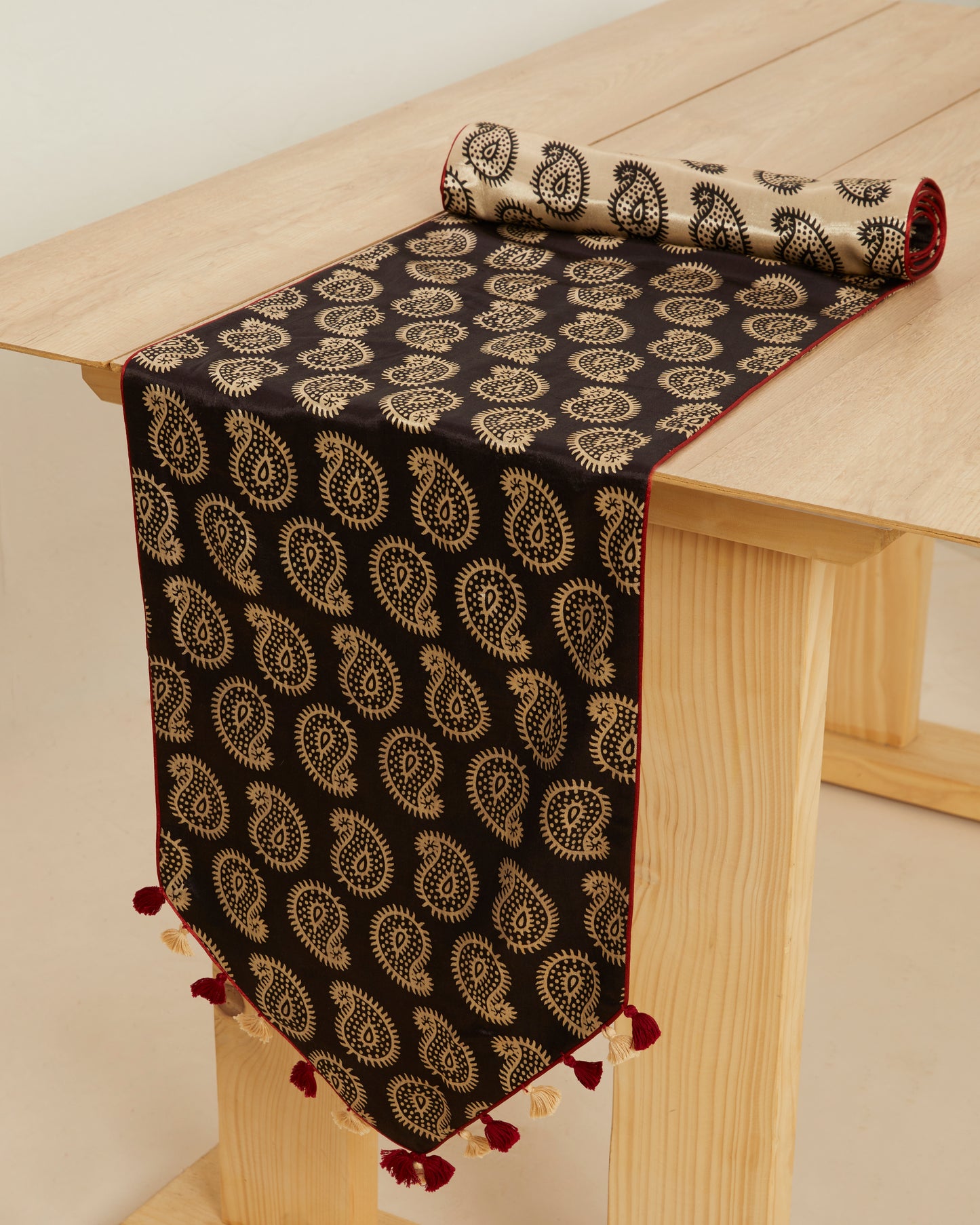 Vilom Ajrakh Table Runner