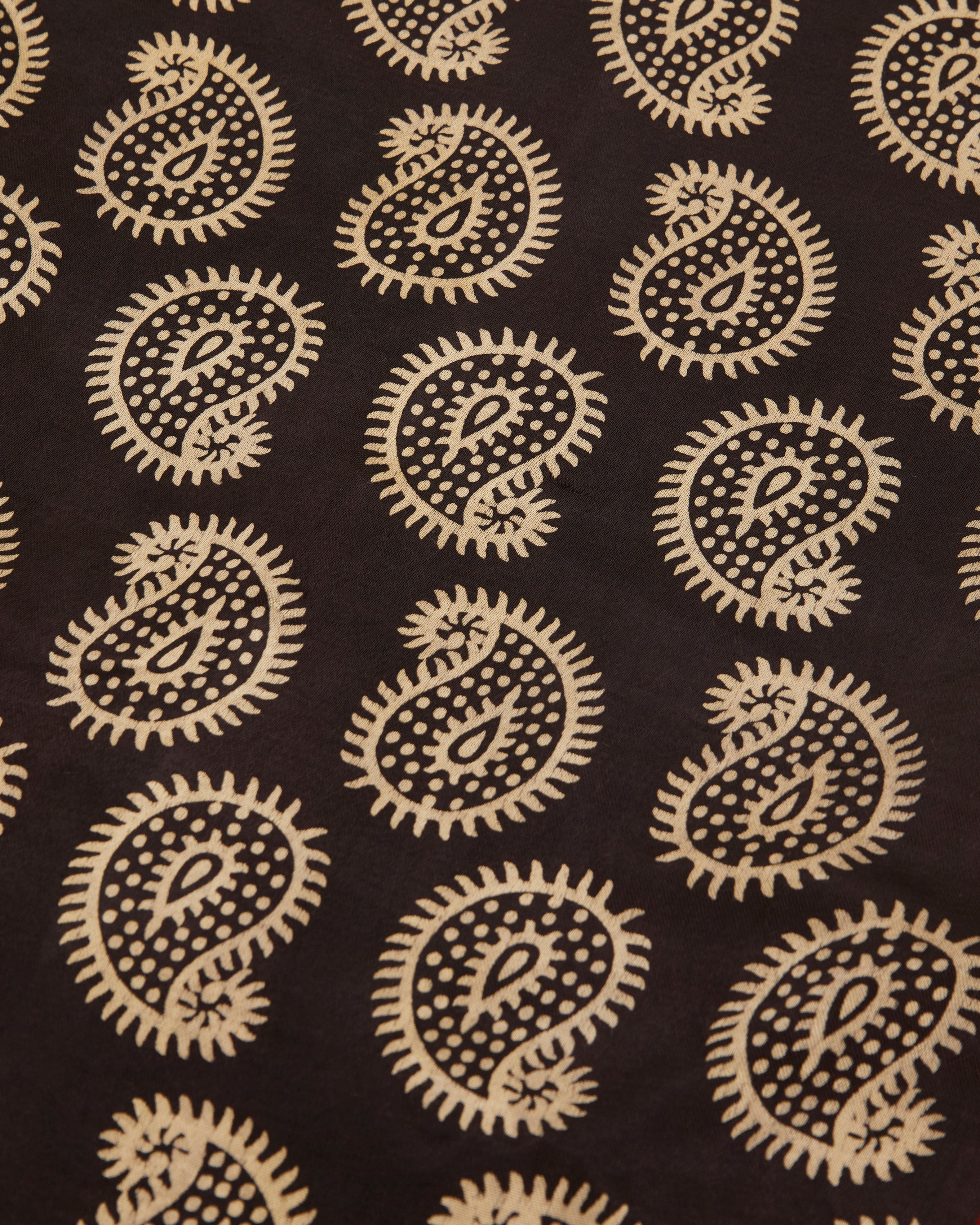 Vilom Ajrakh Table Runner