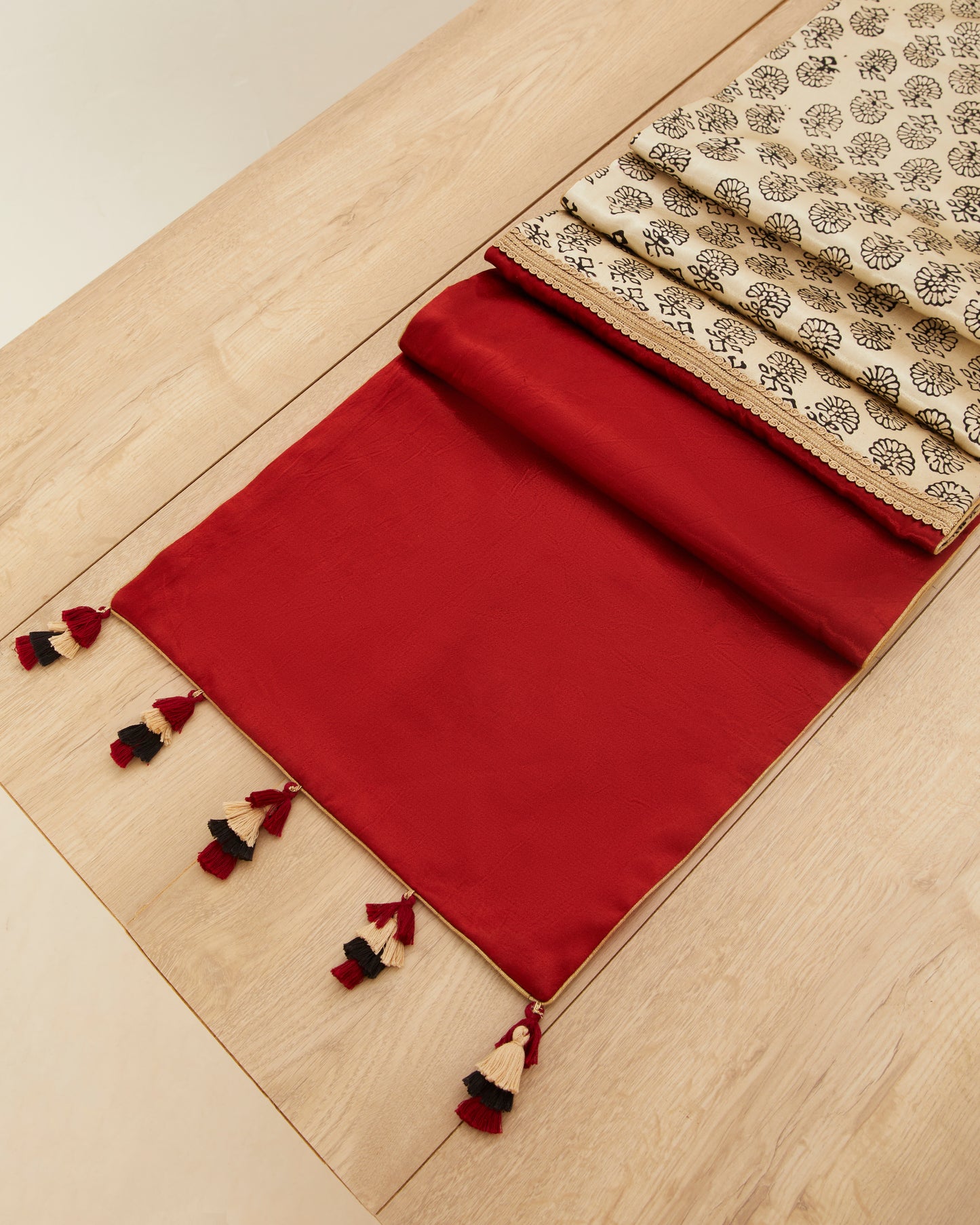 Saaj Ajrakh Table Runner