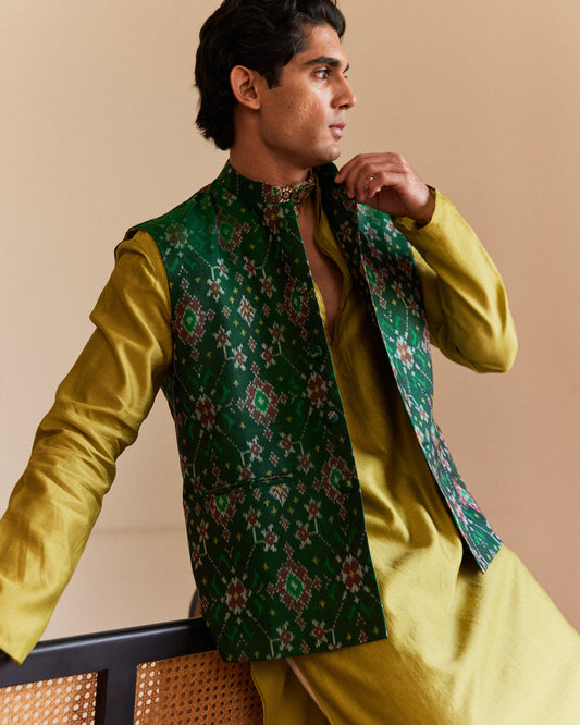 Navratna Patan Patola Green Bandi