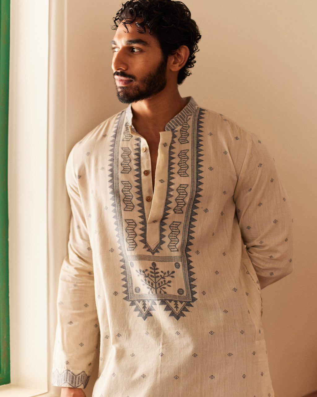 Tribhuj Jamdani  kurta