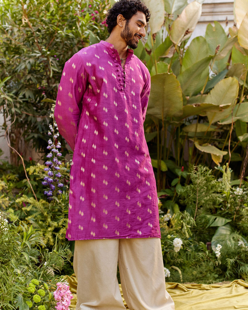 Pink Pure Chanderi Paan Zari Buta Kurta-Men