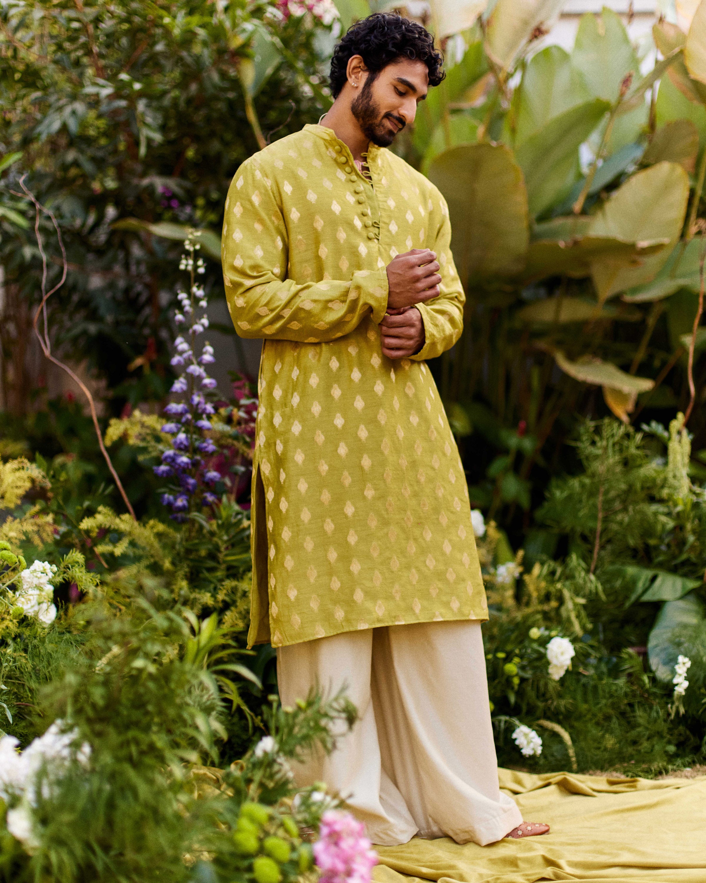 Green Pure Chanderi Tulip Zari Buta Kurta-Men