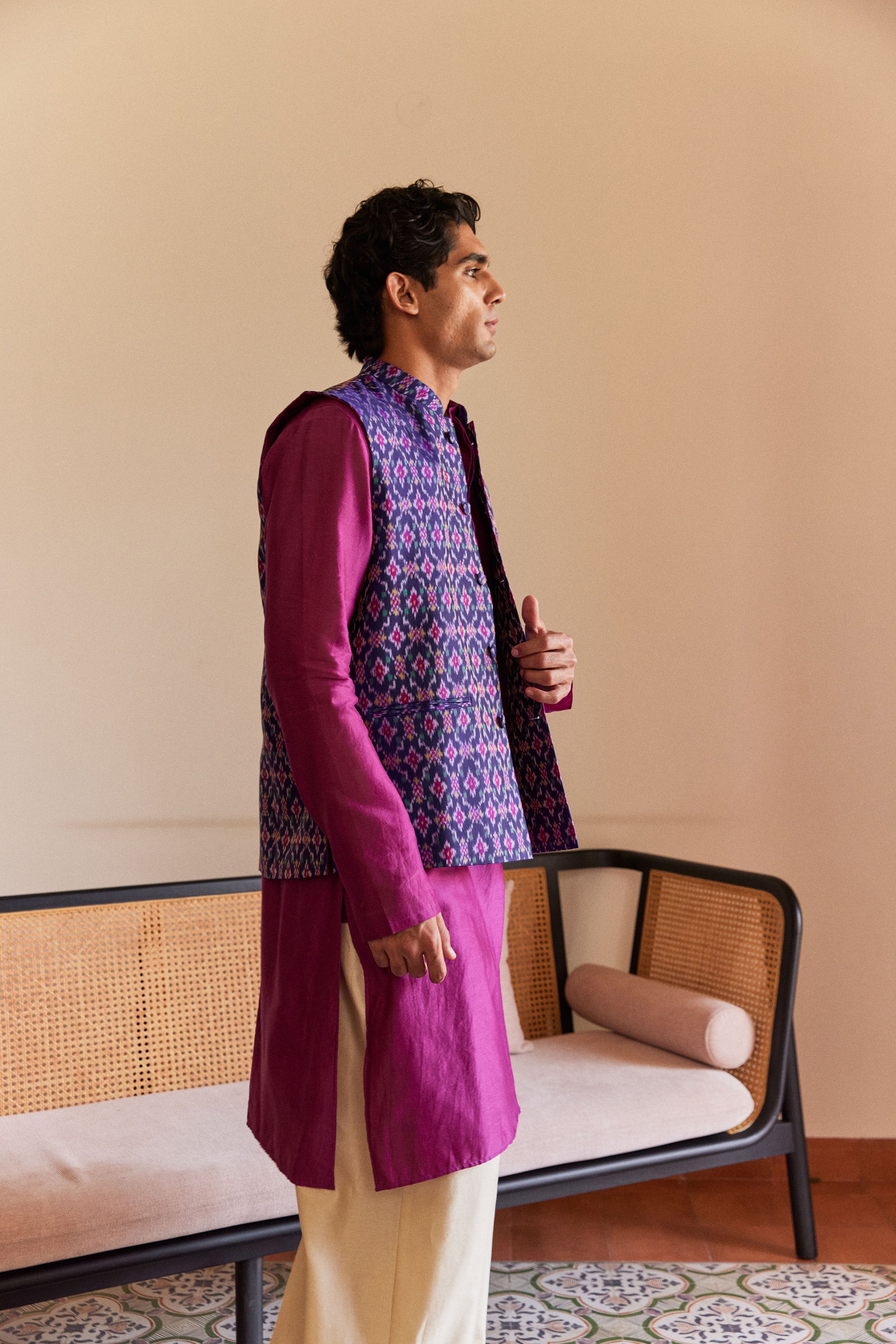 Chanda Bhat Dark D Blue Patan Patola Bandi