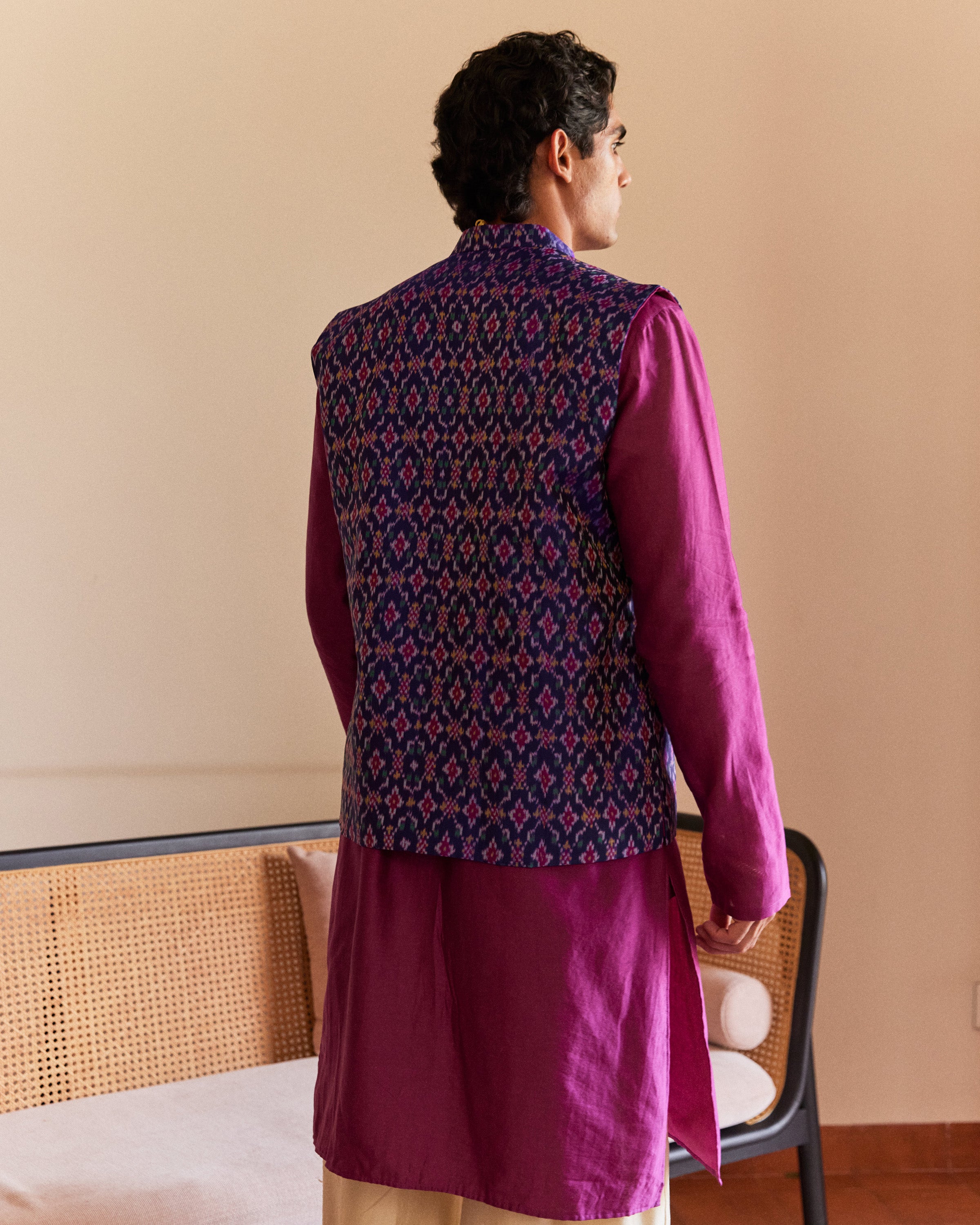 Chanda Bhat Dark D Blue Patan Patola Bandi