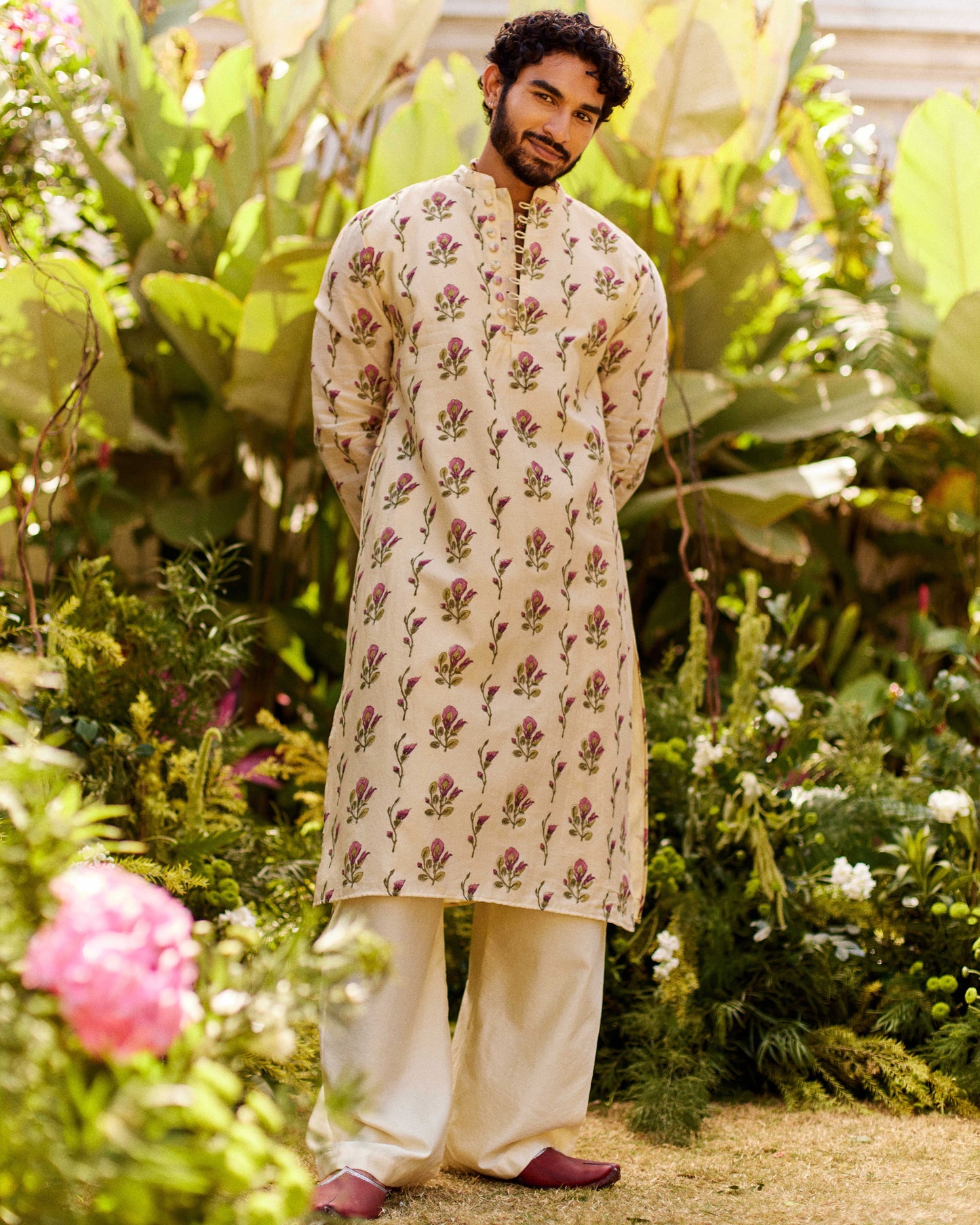 Aparajita Buta kurta